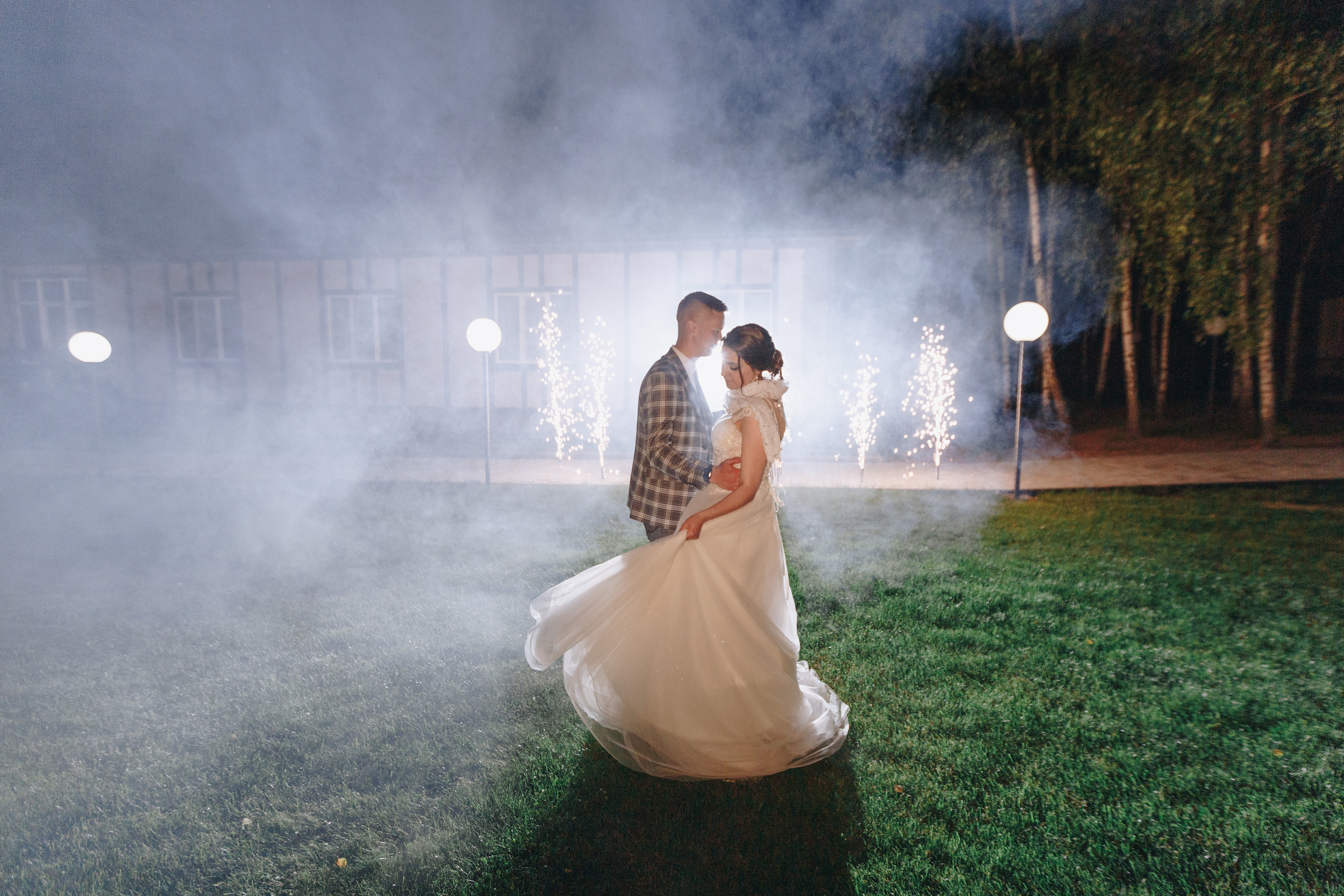 Свадебная Фото и Видео съёмка в Буда-Кошелева, на усадьбе Озерная. Свадебный семейный фотограф и видеограф Гомель Минск Беларусь Европа