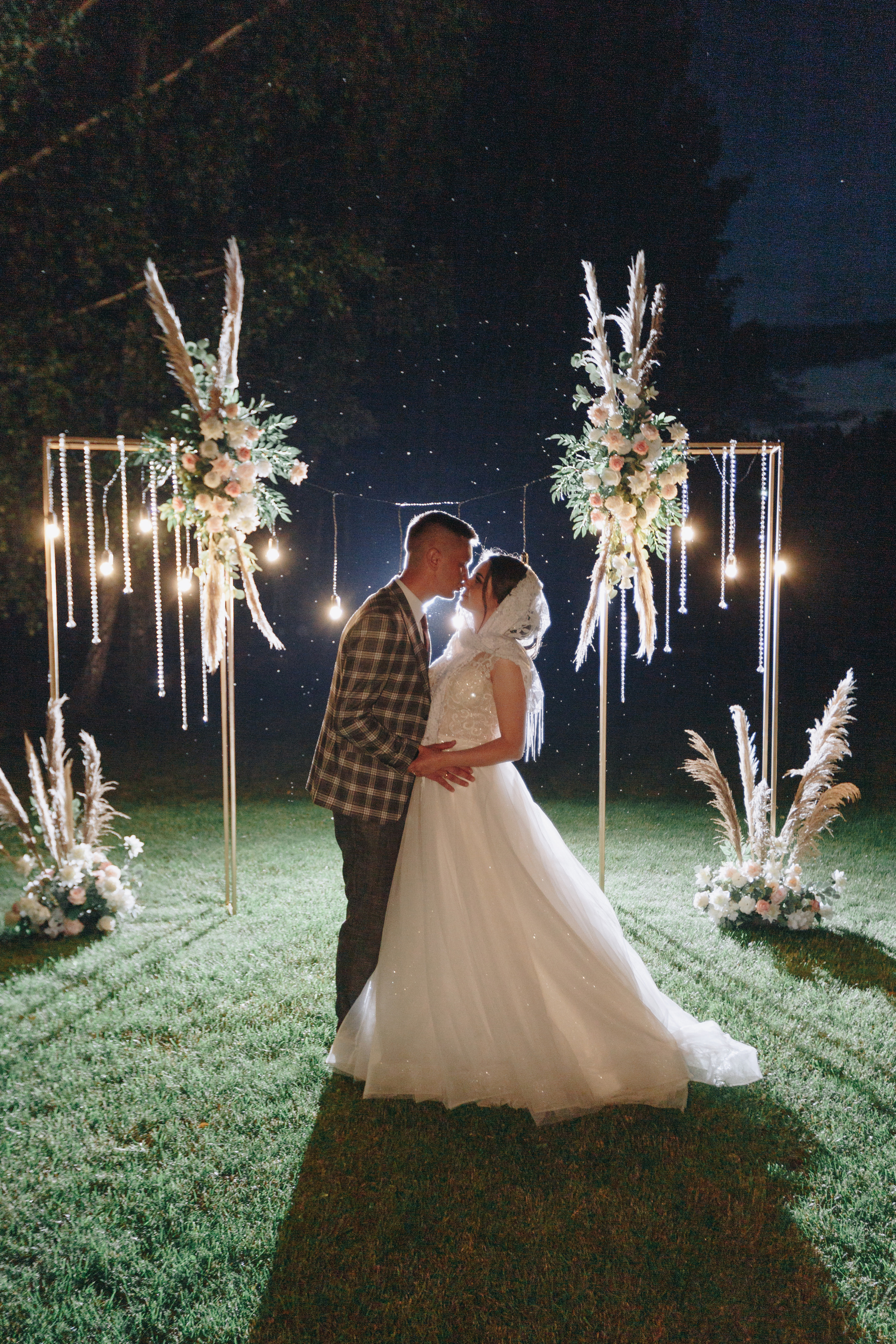 Свадебная Фото и Видео съёмка в Буда-Кошелева, на усадьбе Озерная. Свадебный семейный фотограф и видеограф Гомель Минск Беларусь Европа