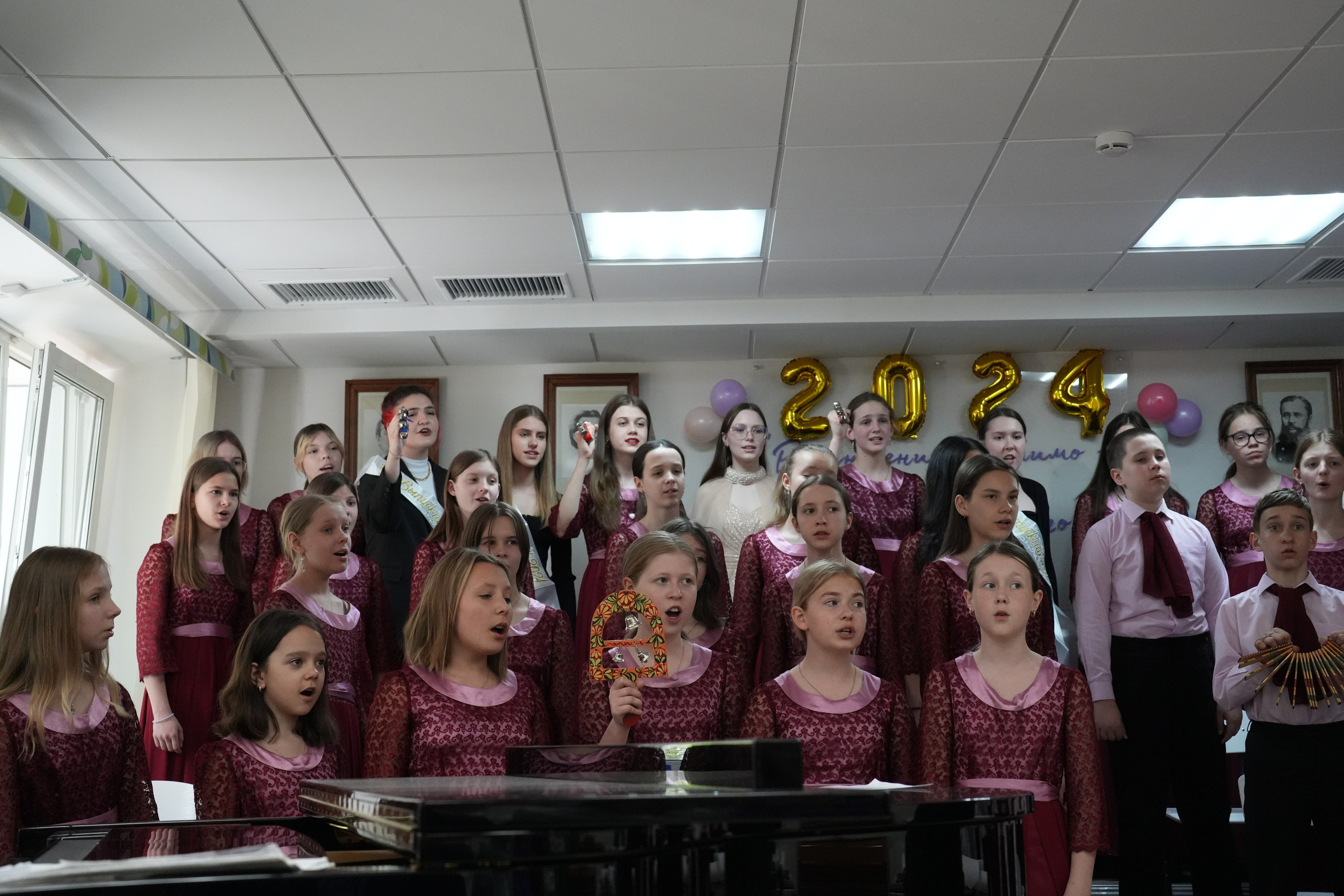 Выпускной в музыкально-хоровой школе г. Москвы № 106. Семейный и детский фотограф в Москве Оксана Чибизова