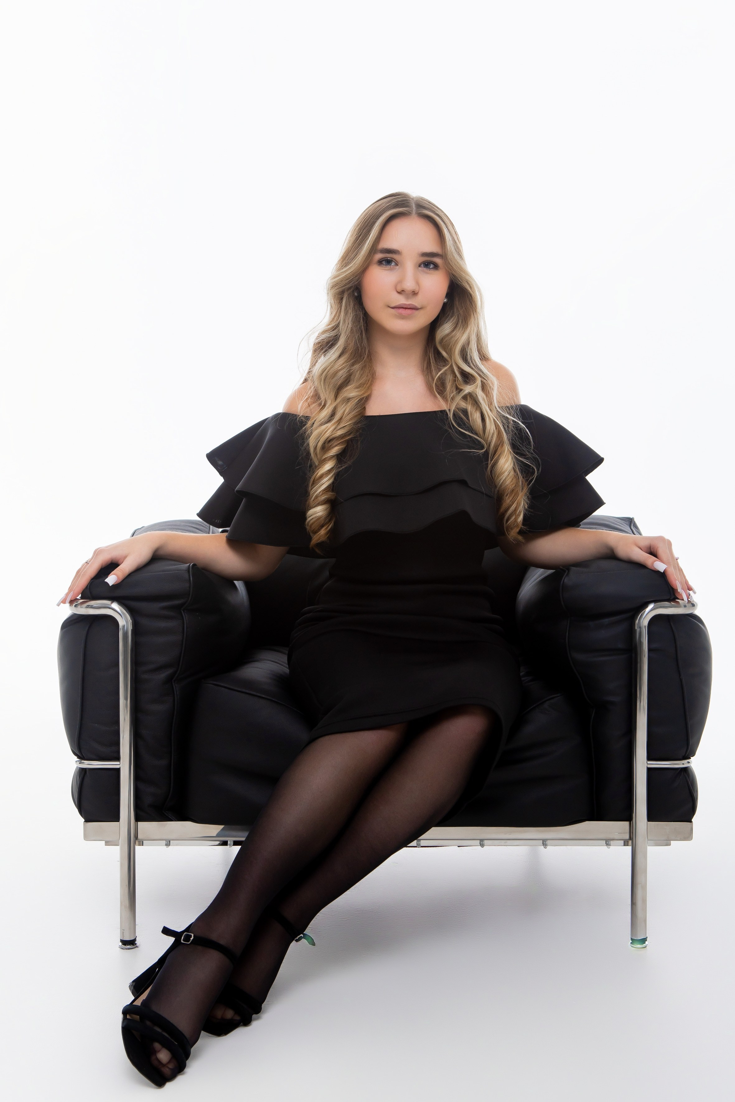 Студия Гимназия 12 11 А 2024 г. Свадебный и портретный Фотограф в Липецке Дмитрий Котюков