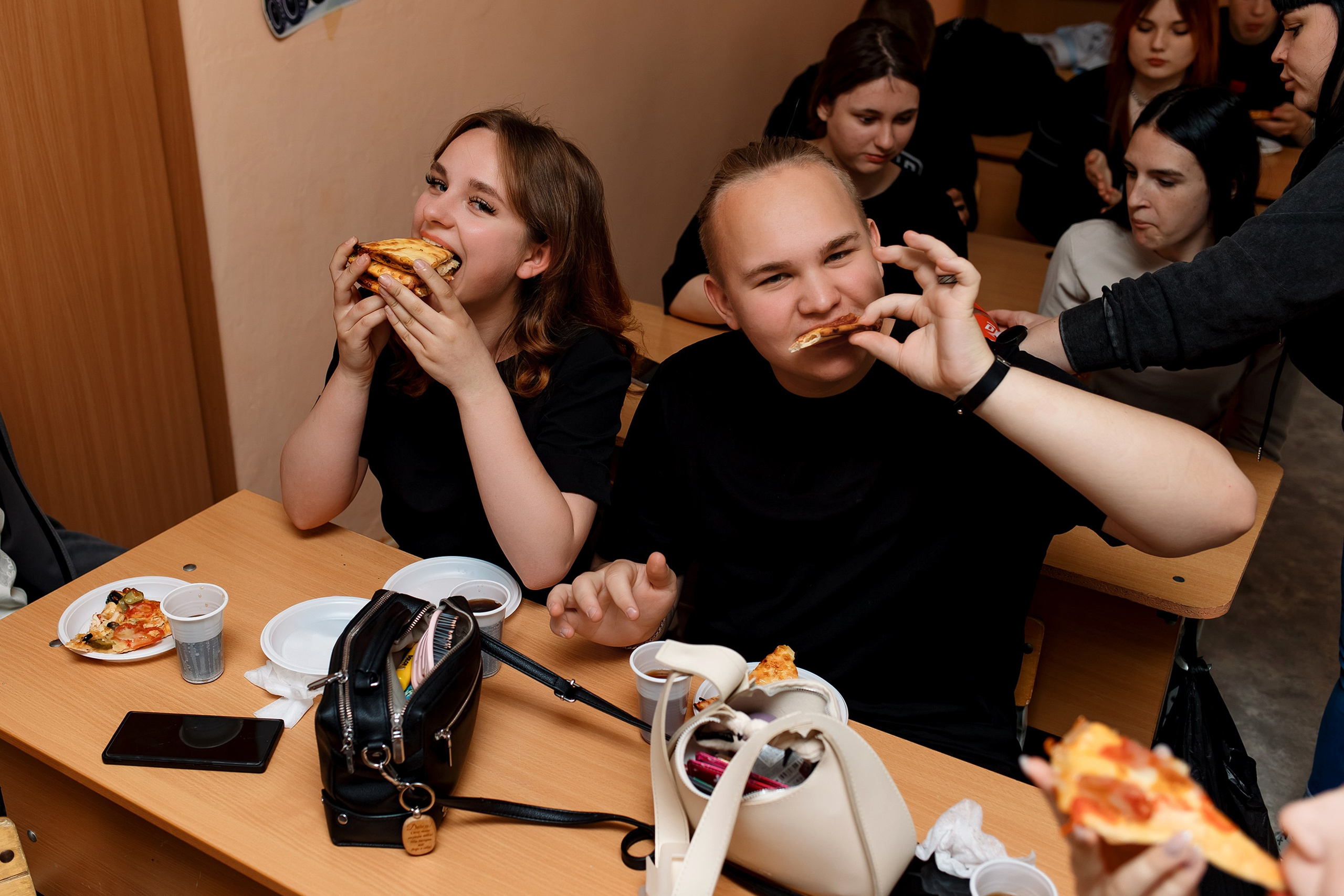 9 класс съемка в школе. Фотограф Любовь Корниенко, Примоский край