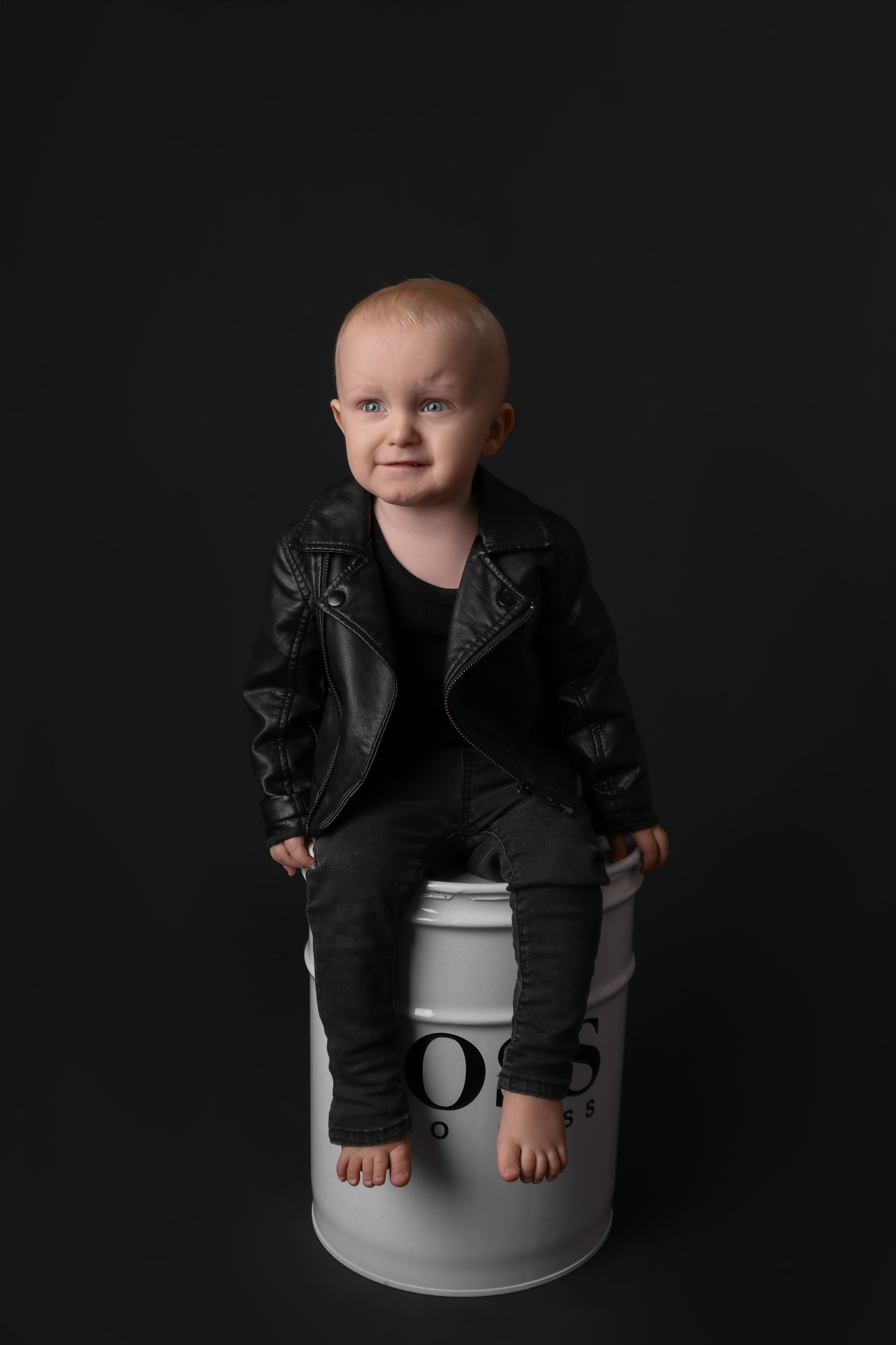 Минимализм. Фотограф новорожденных и детский фотограф в Новосибирске