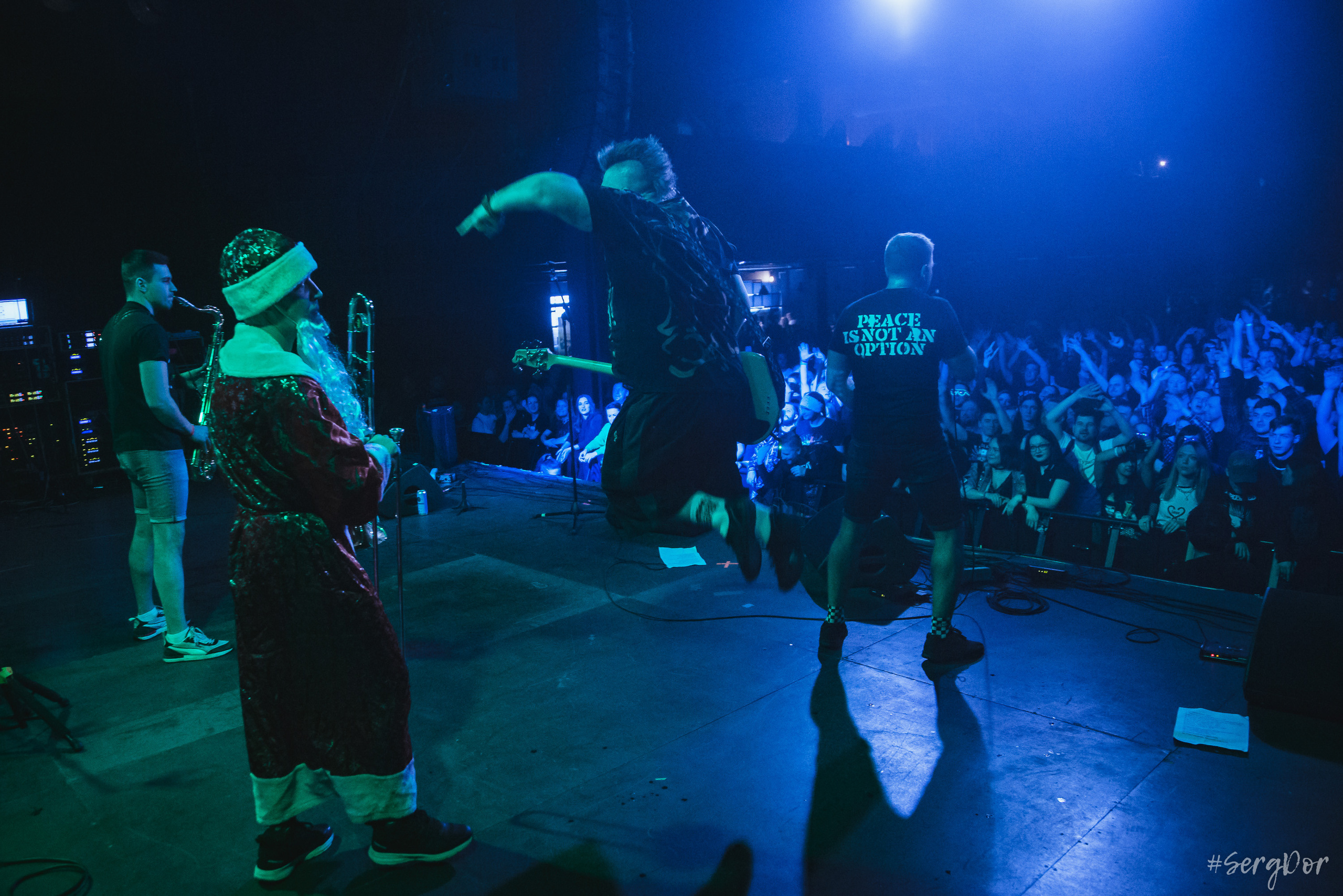 Включай Микрофон!, Sound Punk festival, 02.01.2023, фестиваль, зима, Санкт-Петербург, СПб, 2 января 2023 года, Севкабель, SergDor, день рождения, торт, ПНХС, #SergDor