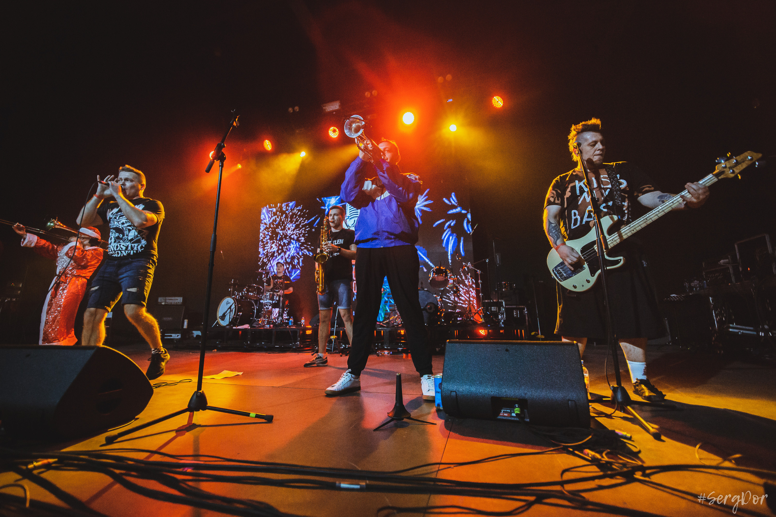 Включай Микрофон!, Sound Punk festival, 02.01.2023, фестиваль, зима, Санкт-Петербург, СПб, 2 января 2023 года, Севкабель, SergDor, день рождения, торт, ПНХС, #SergDor