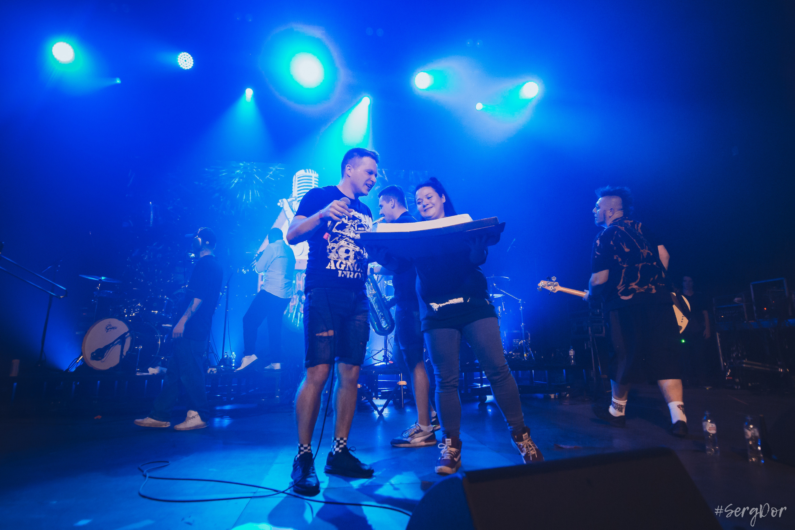 Включай Микрофон!, Sound Punk festival, 02.01.2023, фестиваль, зима, Санкт-Петербург, СПб, 2 января 2023 года, Севкабель, SergDor, день рождения, торт, ПНХС, #SergDor