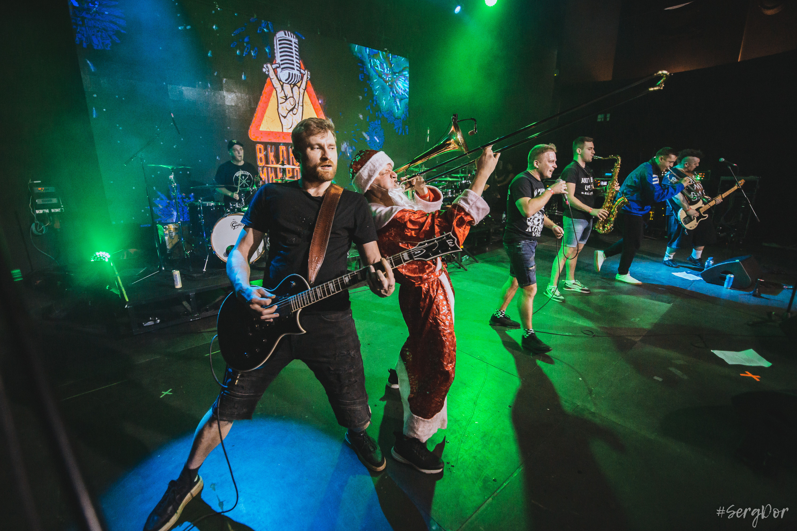 Включай Микрофон!, Sound Punk festival, 02.01.2023, фестиваль, зима, Санкт-Петербург, СПб, 2 января 2023 года, Севкабель, SergDor, день рождения, торт, ПНХС, #SergDor