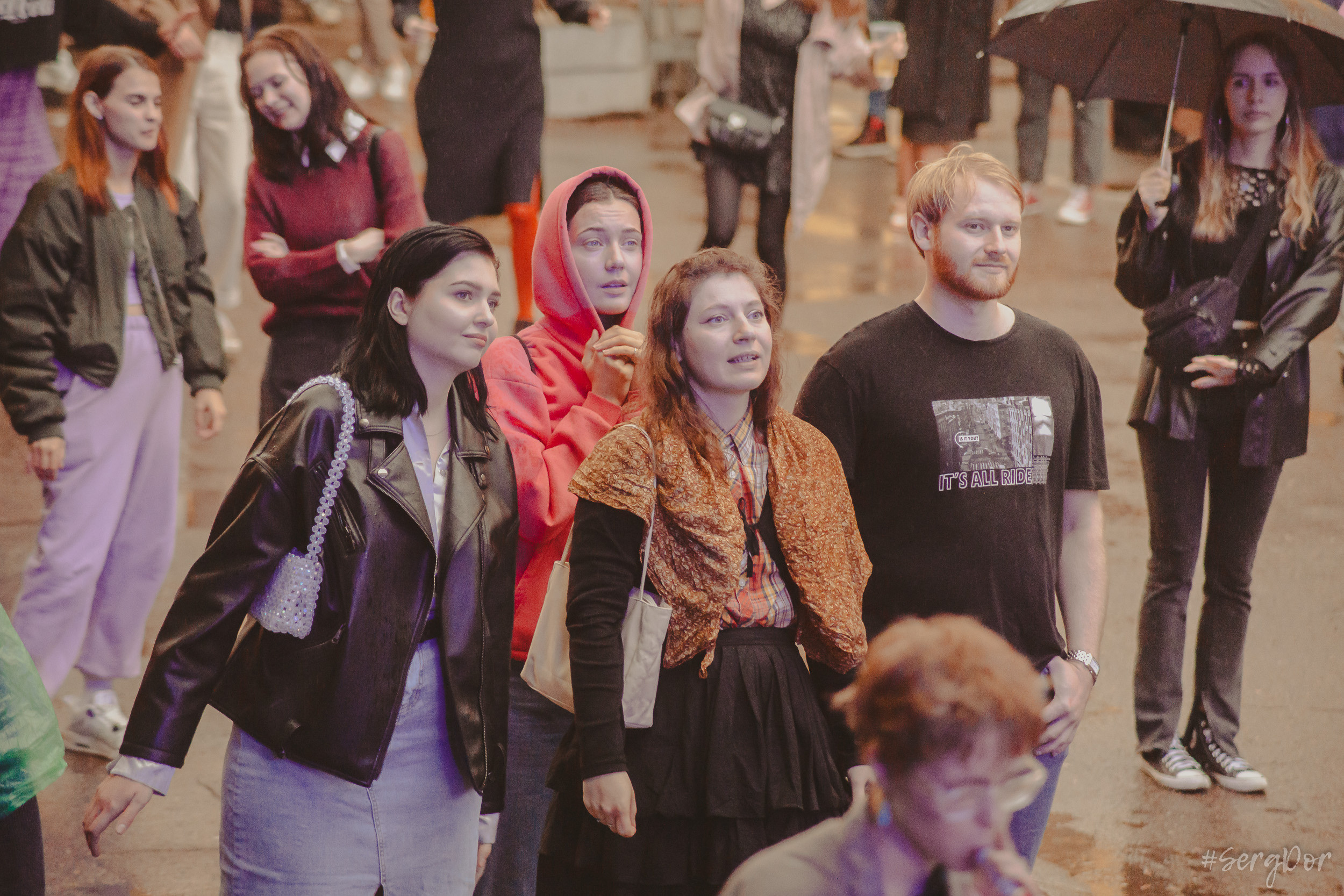 Все в сад, Макодзеба, Осталось два кадра, Сад Меншикова, 05.07.2023, SergDor, 5 июля 2023 года, Санкт-Петербург, зрители, дождь