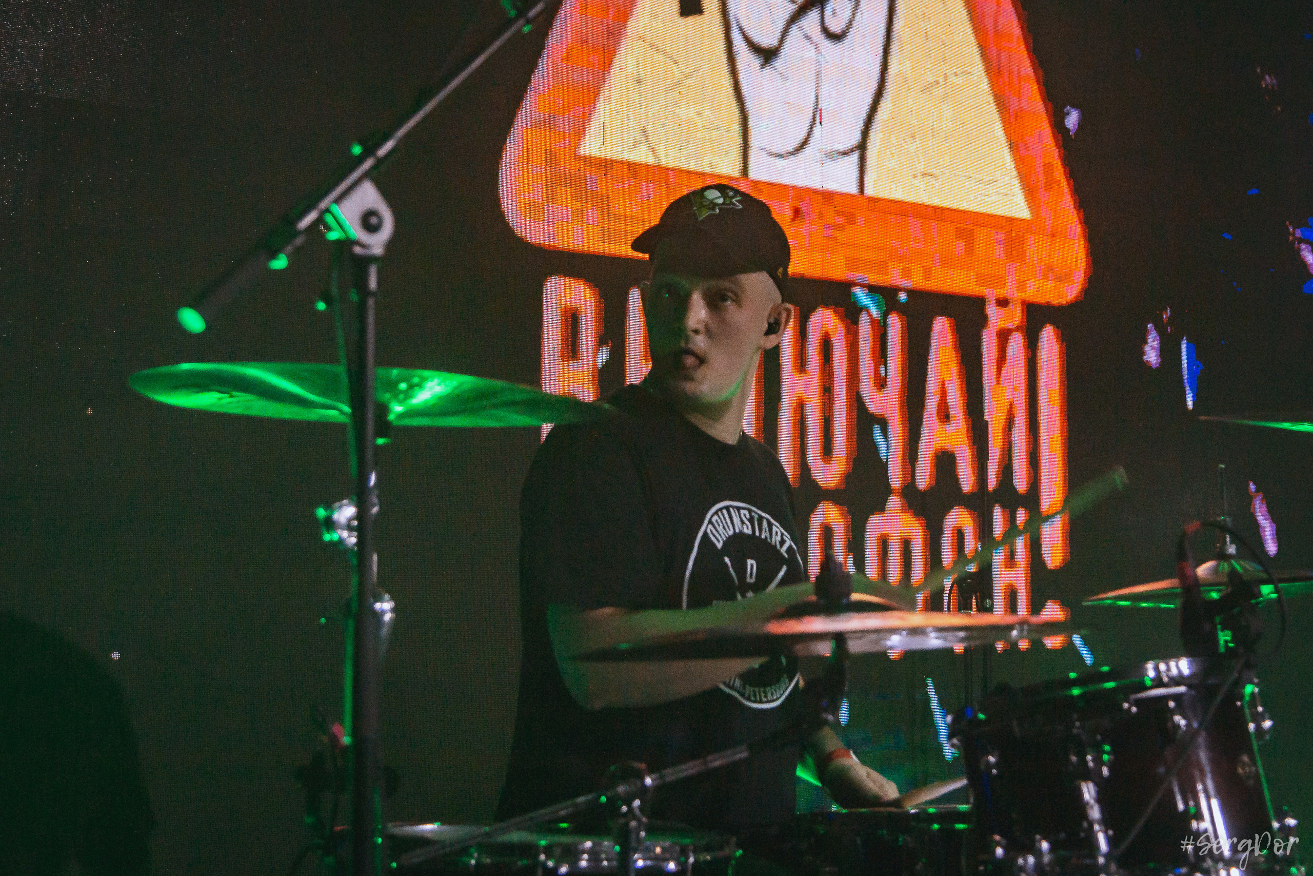 Включай Микрофон!, Sound Punk festival, 02.01.2023, фестиваль, зима, Санкт-Петербург, СПб, 2 января 2023 года, Севкабель, SergDor, день рождения, торт, ПНХС, #SergDor