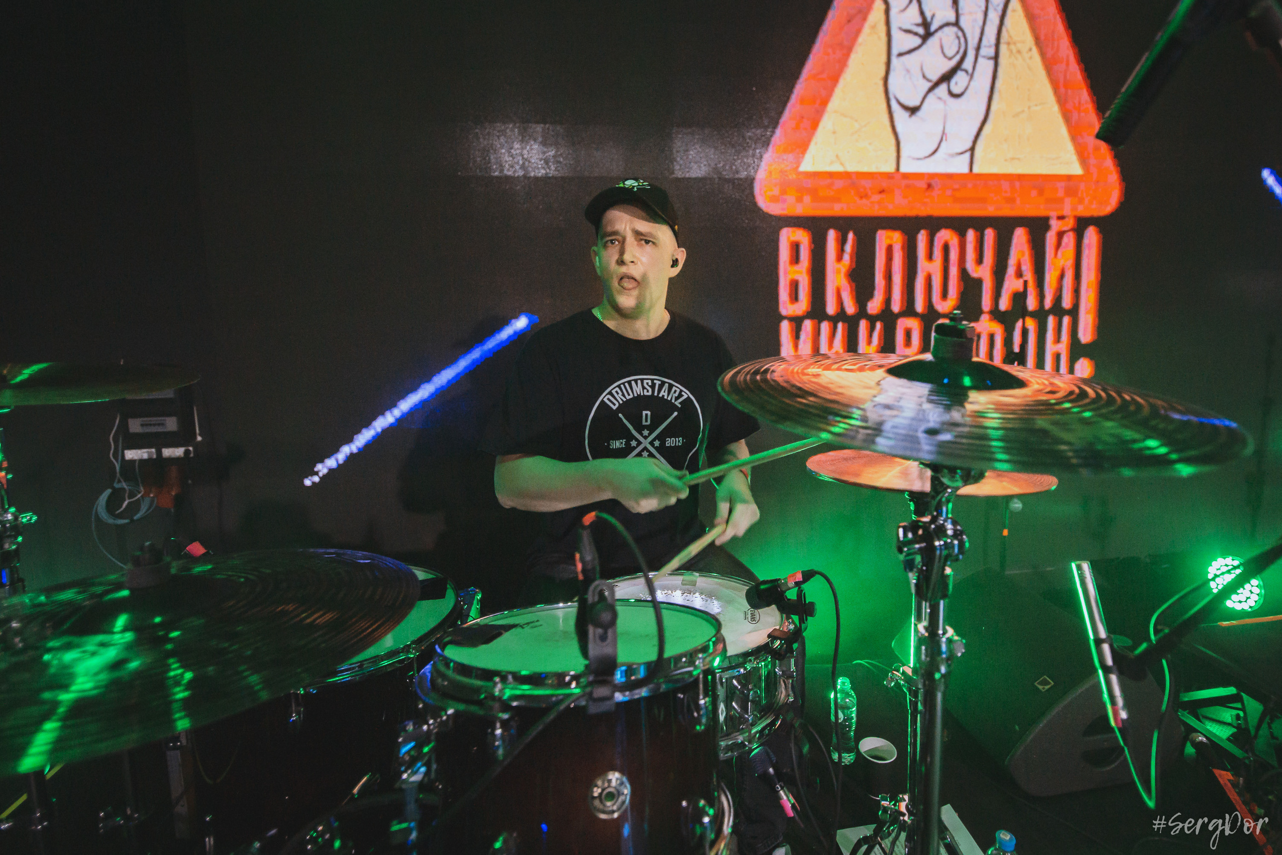 Включай Микрофон!, Sound Punk festival, 02.01.2023, фестиваль, зима, Санкт-Петербург, СПб, 2 января 2023 года, Севкабель, SergDor, день рождения, торт, ПНХС, #SergDor