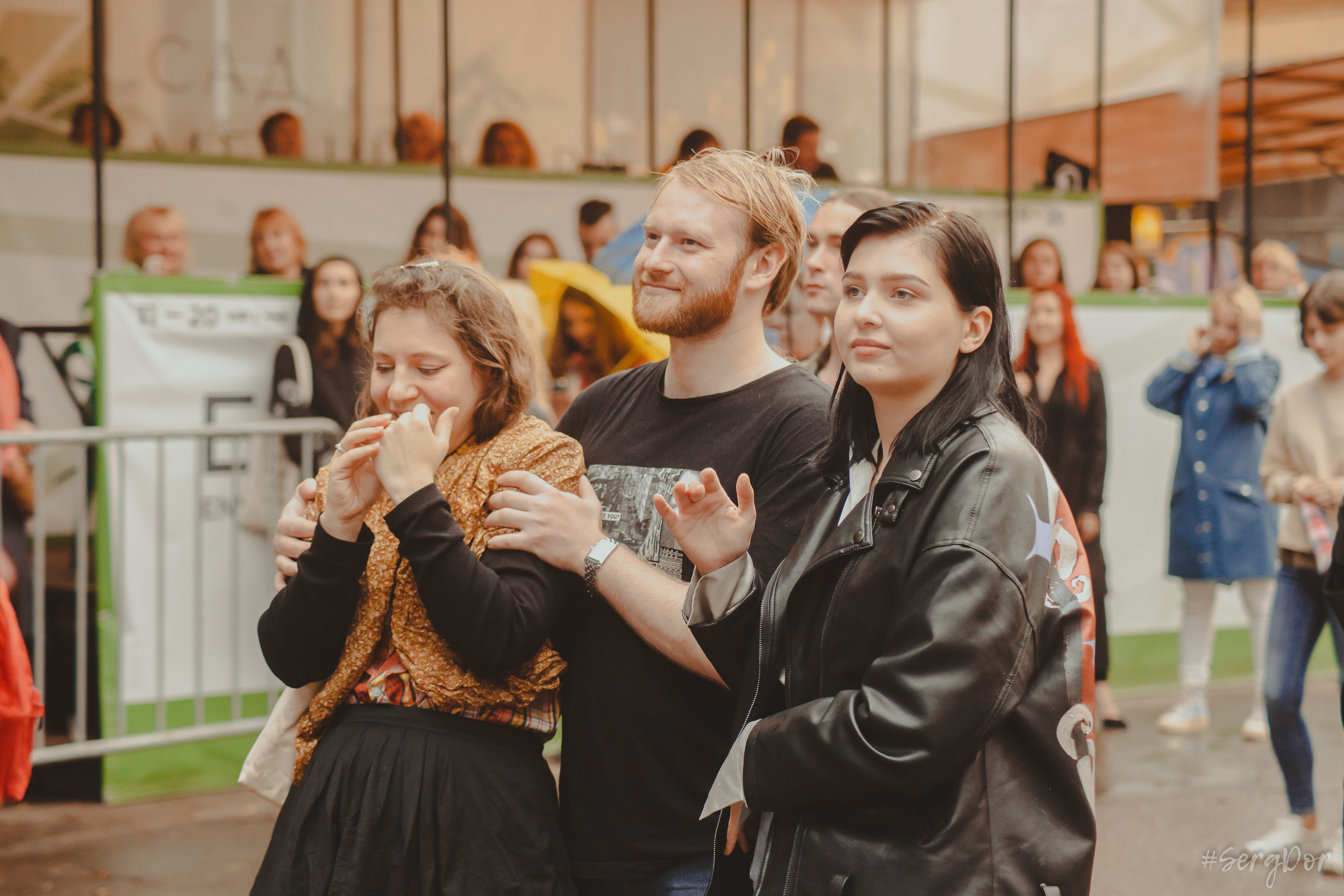 Все в сад, Макодзеба, Осталось два кадра, Сад Меншикова, 05.07.2023, SergDor, 5 июля 2023 года, Санкт-Петербург, зрители, дождь