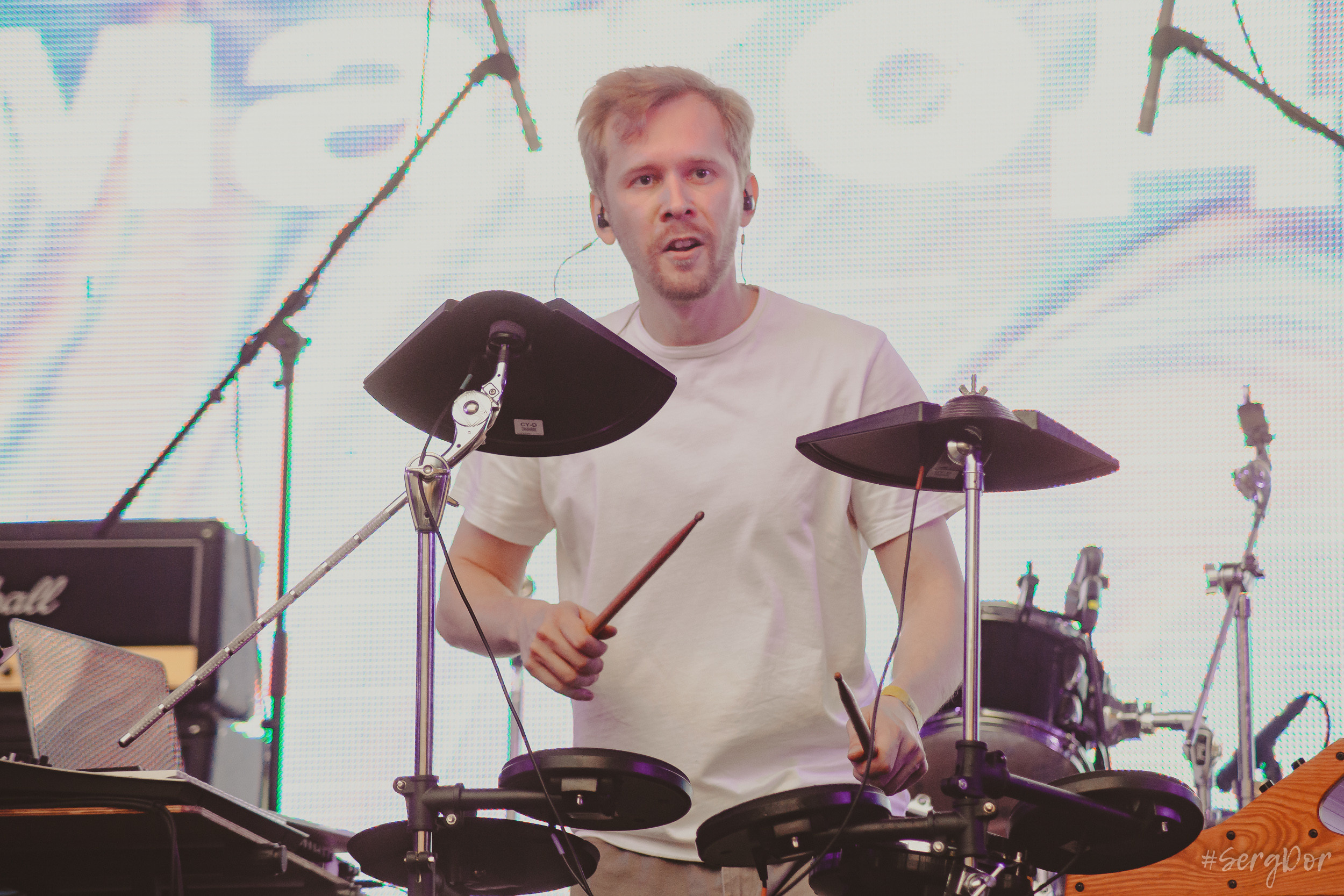 Все в сад, Макодзеба, Осталось два кадра, Сад Меншикова, 05.07.2023, SergDor, 5 июля 2023 года, Санкт-Петербург, зрители, дождь