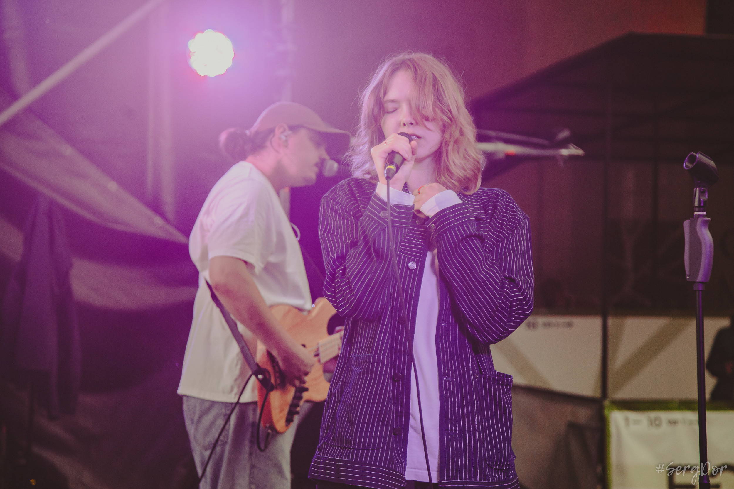 Все в сад, Макодзеба, Осталось два кадра, Сад Меншикова, 05.07.2023, SergDor, 5 июля 2023 года, Санкт-Петербург, зрители, дождь