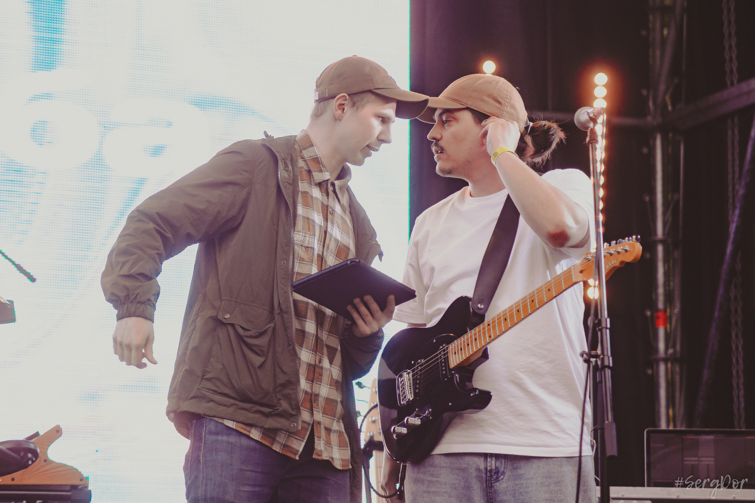 Все в сад, Макодзеба, Осталось два кадра, Сад Меншикова, 05.07.2023, SergDor, 5 июля 2023 года, Санкт-Петербург, зрители, дождь