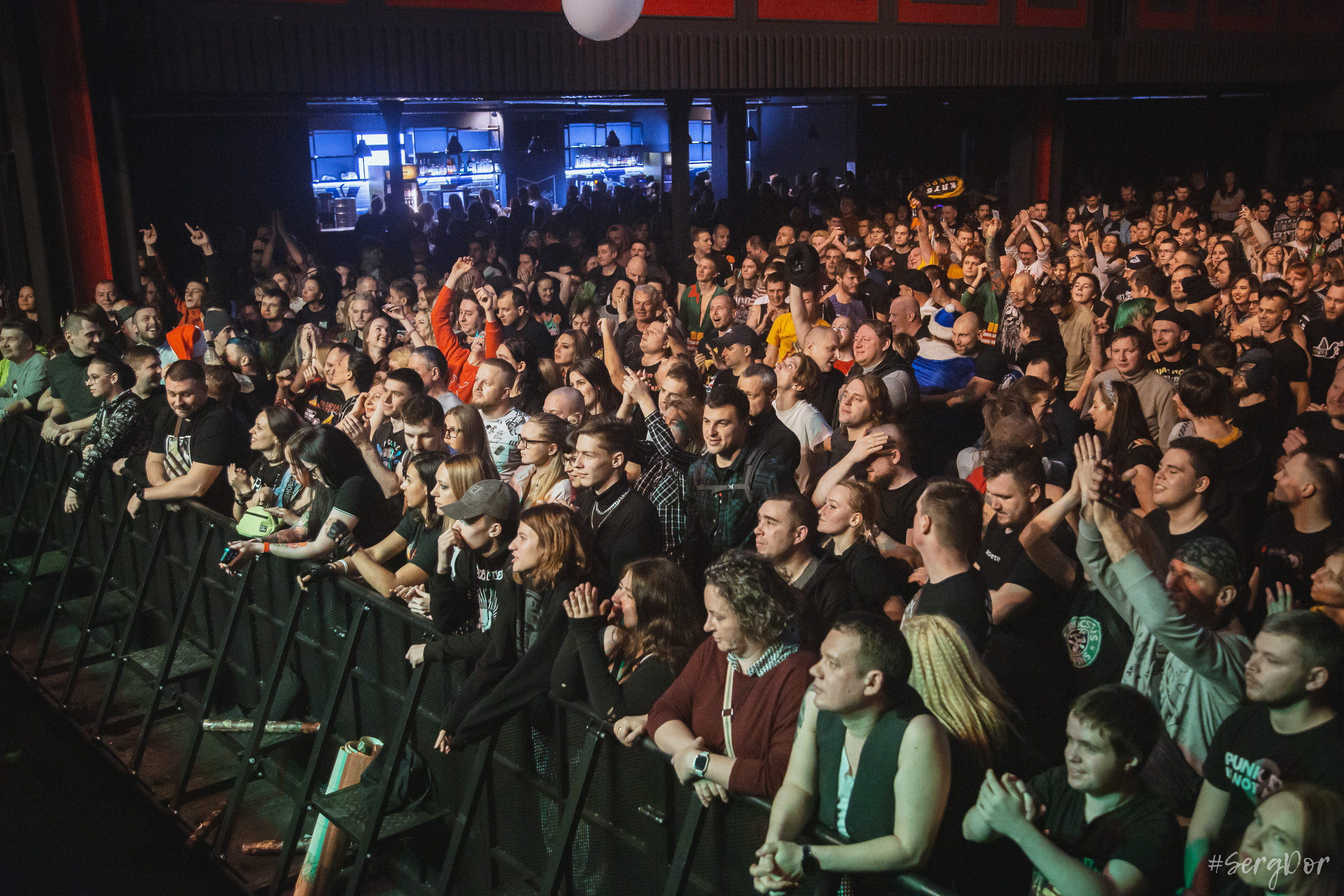 Включай Микрофон!, Sound Punk festival, 02.01.2023, фестиваль, зима, Санкт-Петербург, СПб, 2 января 2023 года, Севкабель, SergDor, день рождения, торт, ПНХС, #SergDor