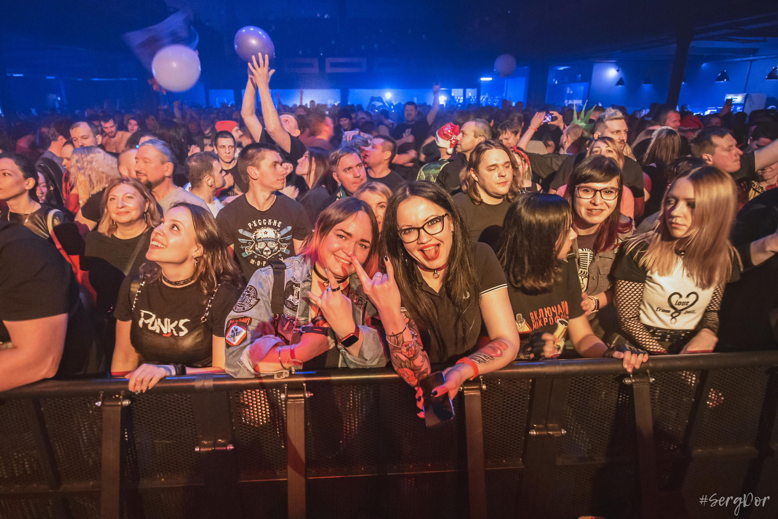 Включай Микрофон!, Sound Punk festival, 02.01.2023, фестиваль, зима, Санкт-Петербург, СПб, 2 января 2023 года, Севкабель, SergDor, день рождения, торт, ПНХС, #SergDor