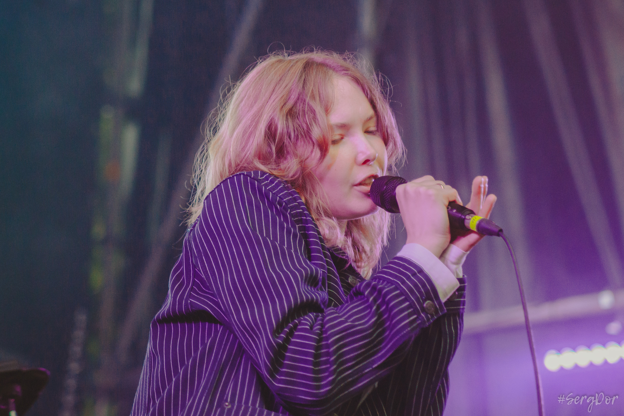 Все в сад, Макодзеба, Осталось два кадра, Сад Меншикова, 05.07.2023, SergDor, 5 июля 2023 года, Санкт-Петербург, зрители, дождь