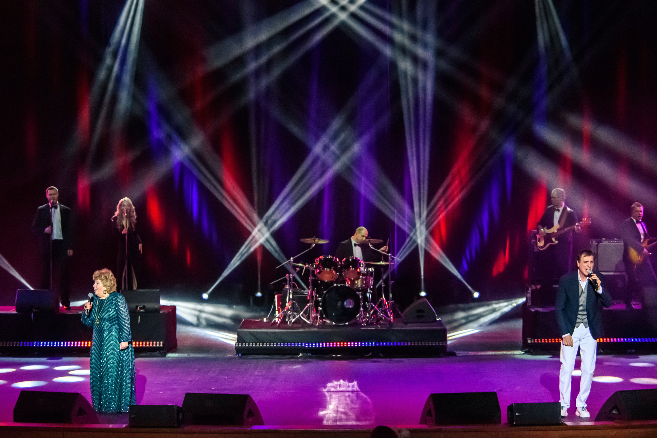 Лариса Рубальская «40 лет с песней по жизни» — Крокус Сити Холл. Бренд-фотограф для экспертов и блогеров в Москве Влада Горбовская