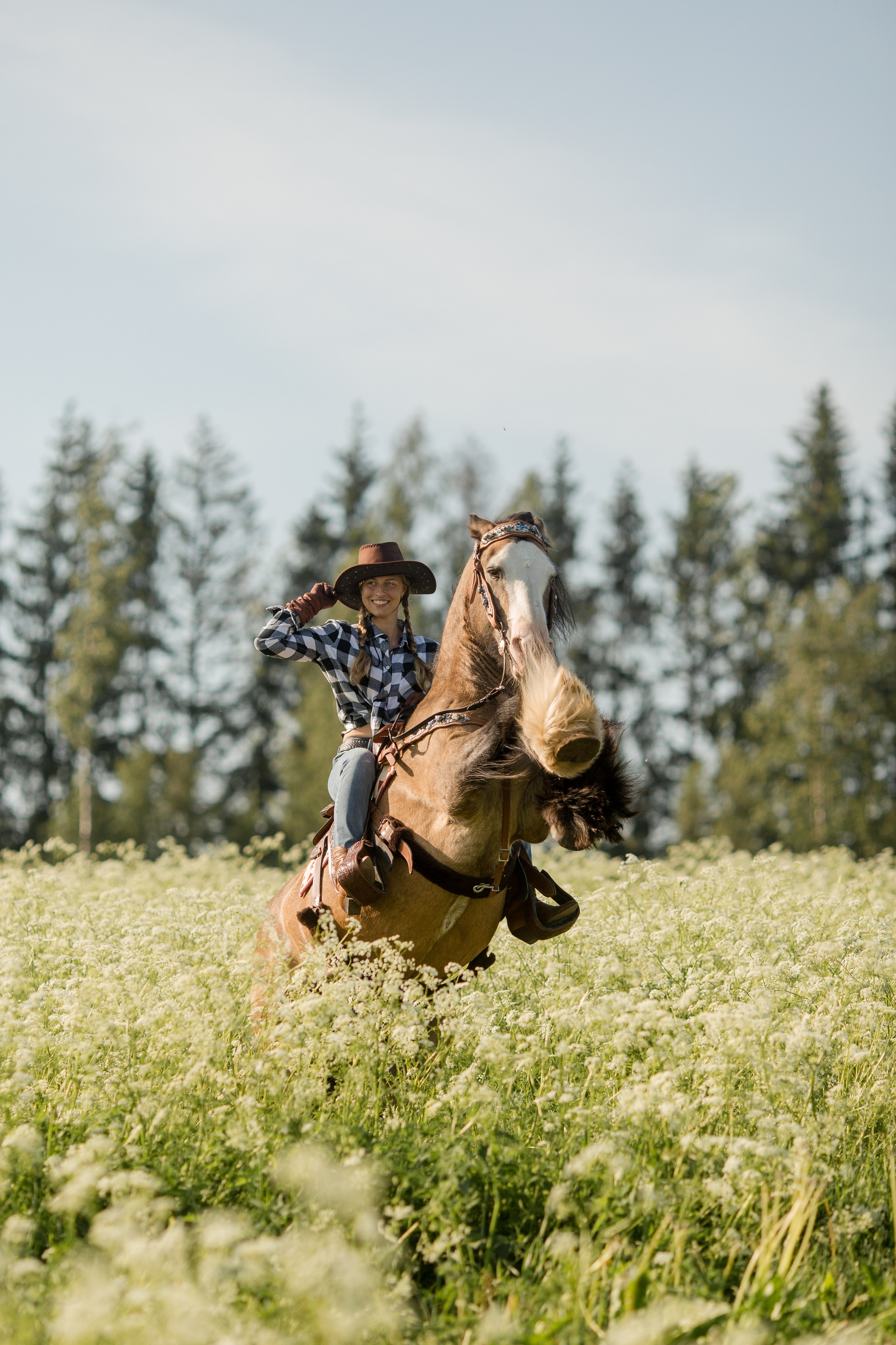 Фотосессия в стиле вестерн с лошадью