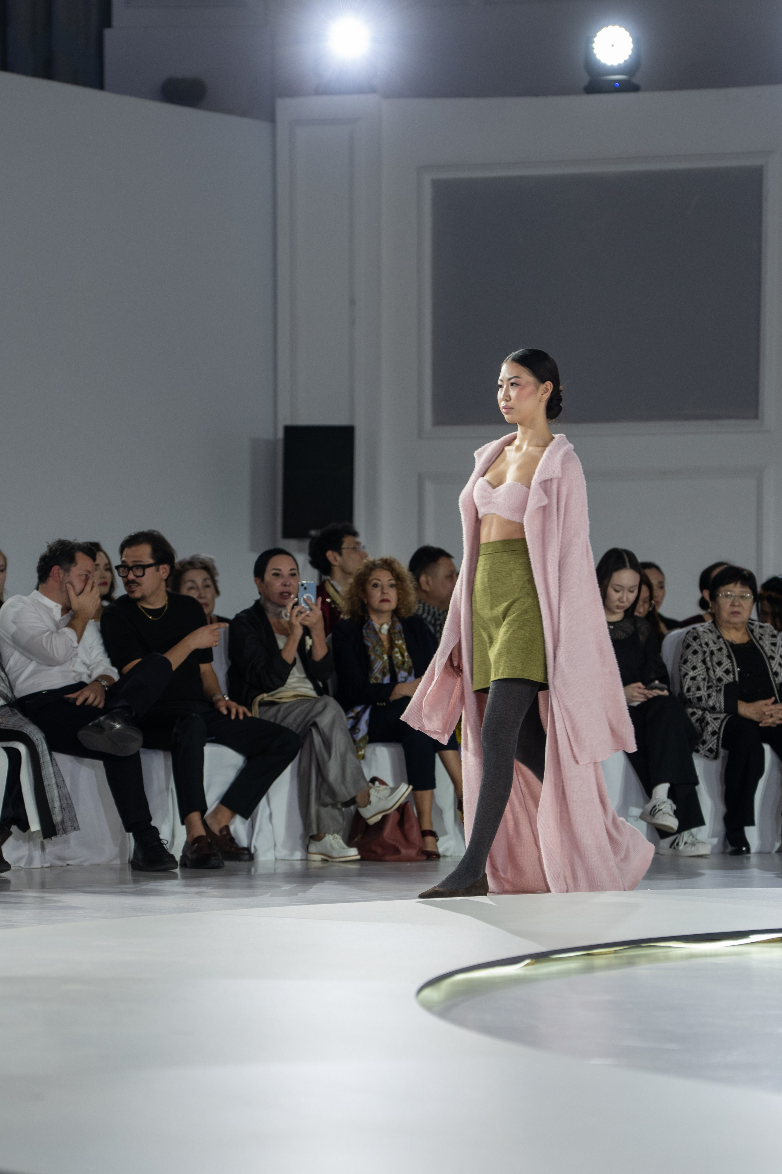 Brand Studio4353. Сайт Алматинского НЮ АРТ, будуар и фэшн фотографа Дениса Карпенко