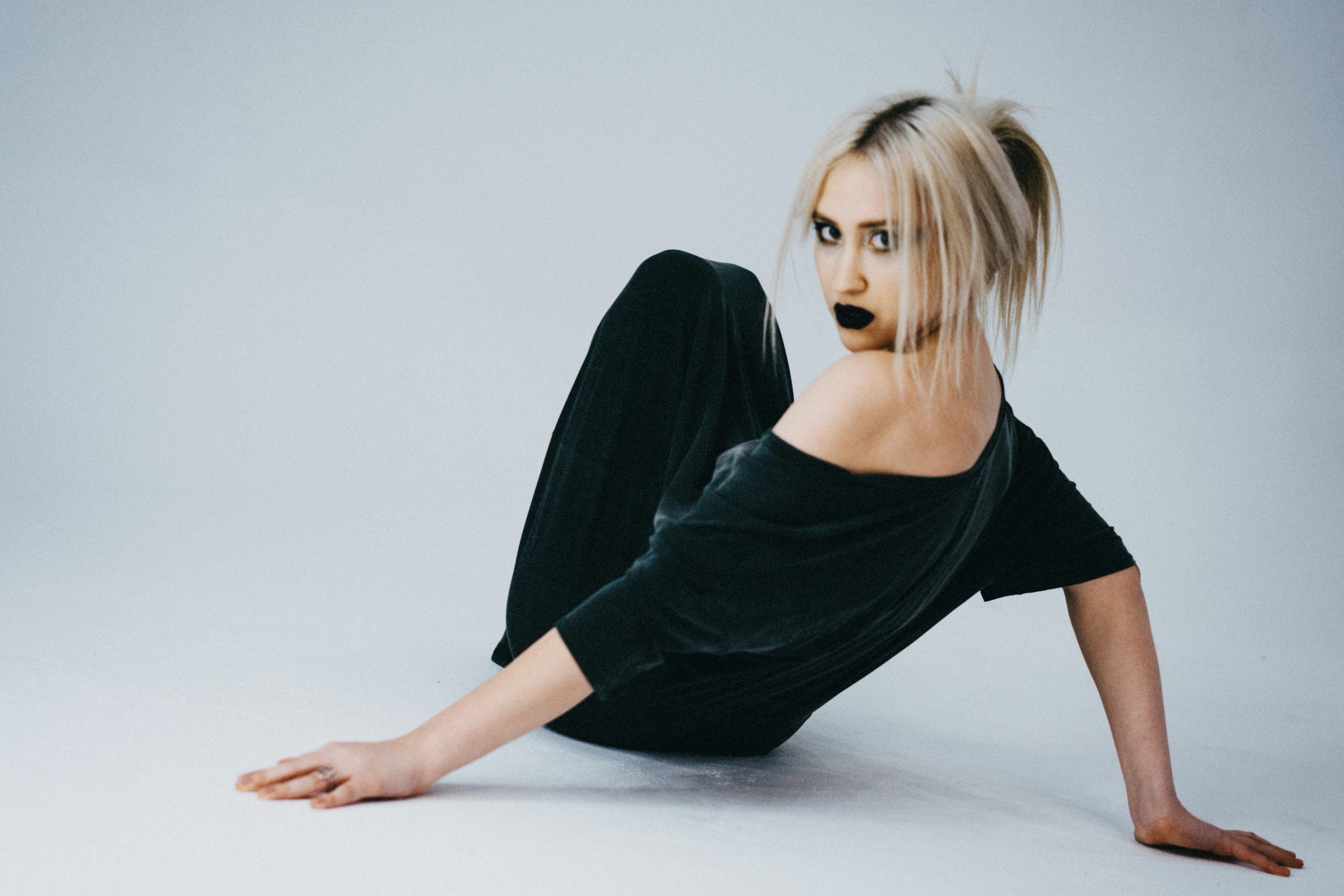 S. Photographer Key Metsaturyan