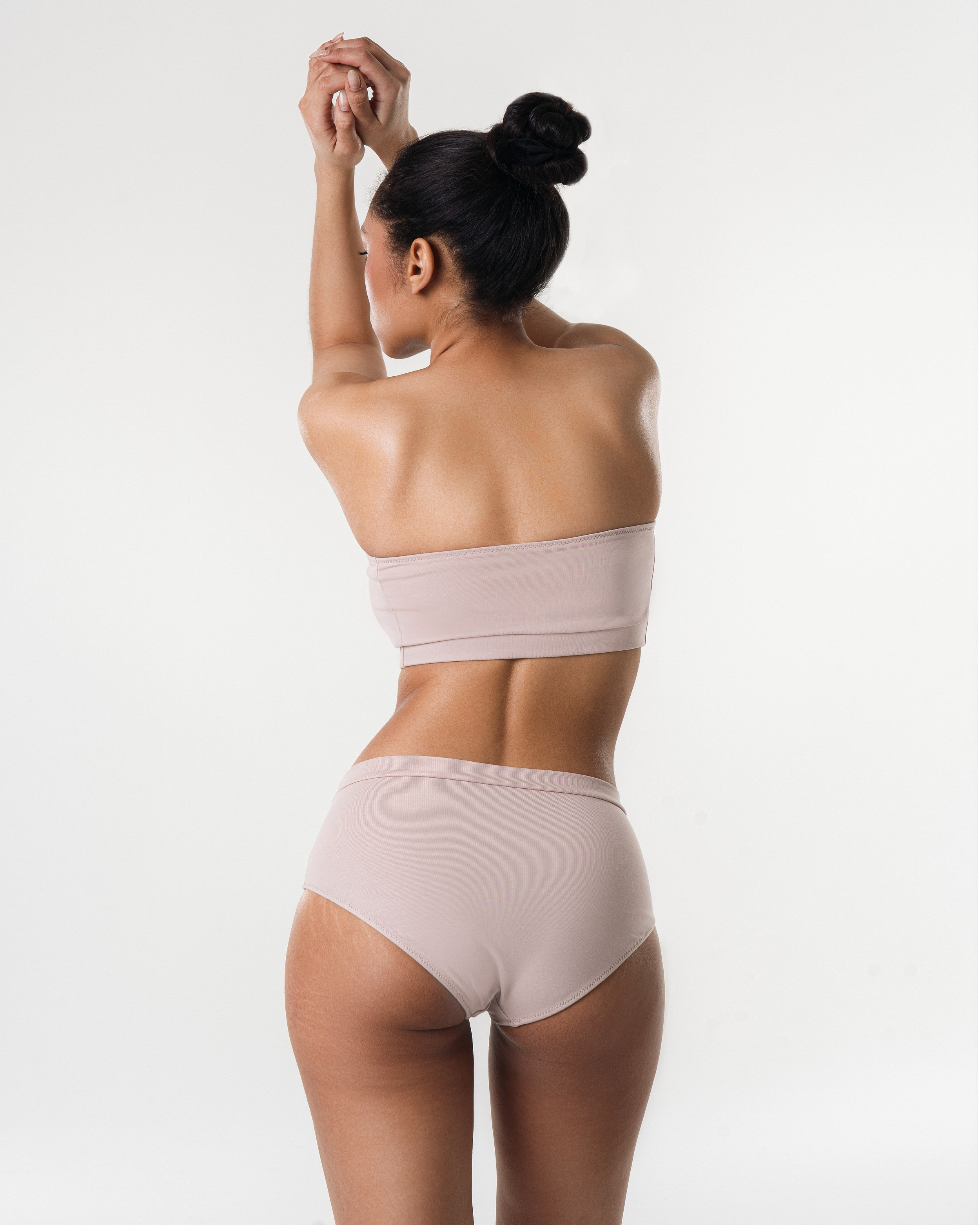 Monrie. Fashion фотограф и Арт директор. Санкт-Петербург и Москва