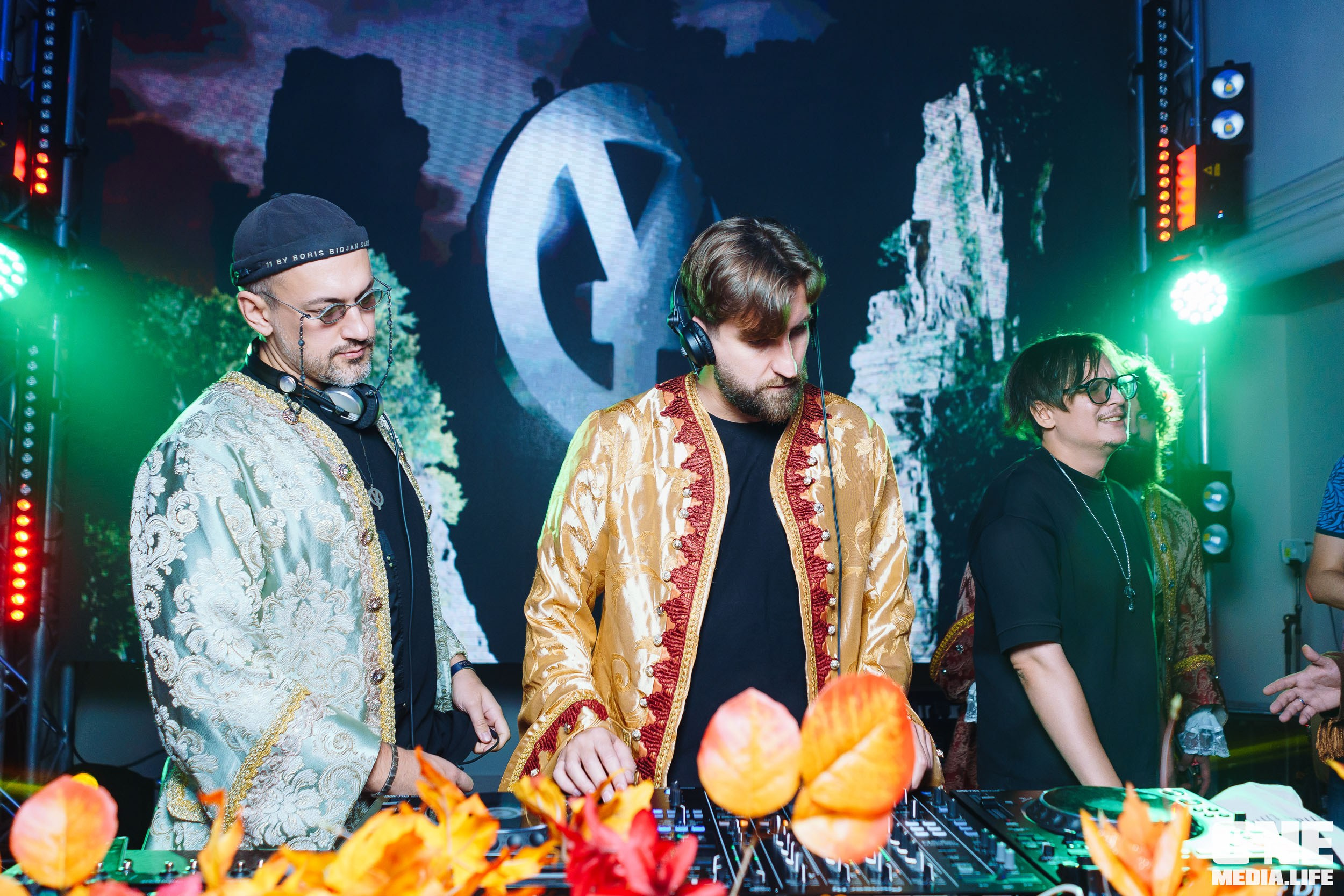 Фоторепортаж из клуба Universal. One Media Life: фоторепортажи, фотоотчеты с мероприятий и заведений