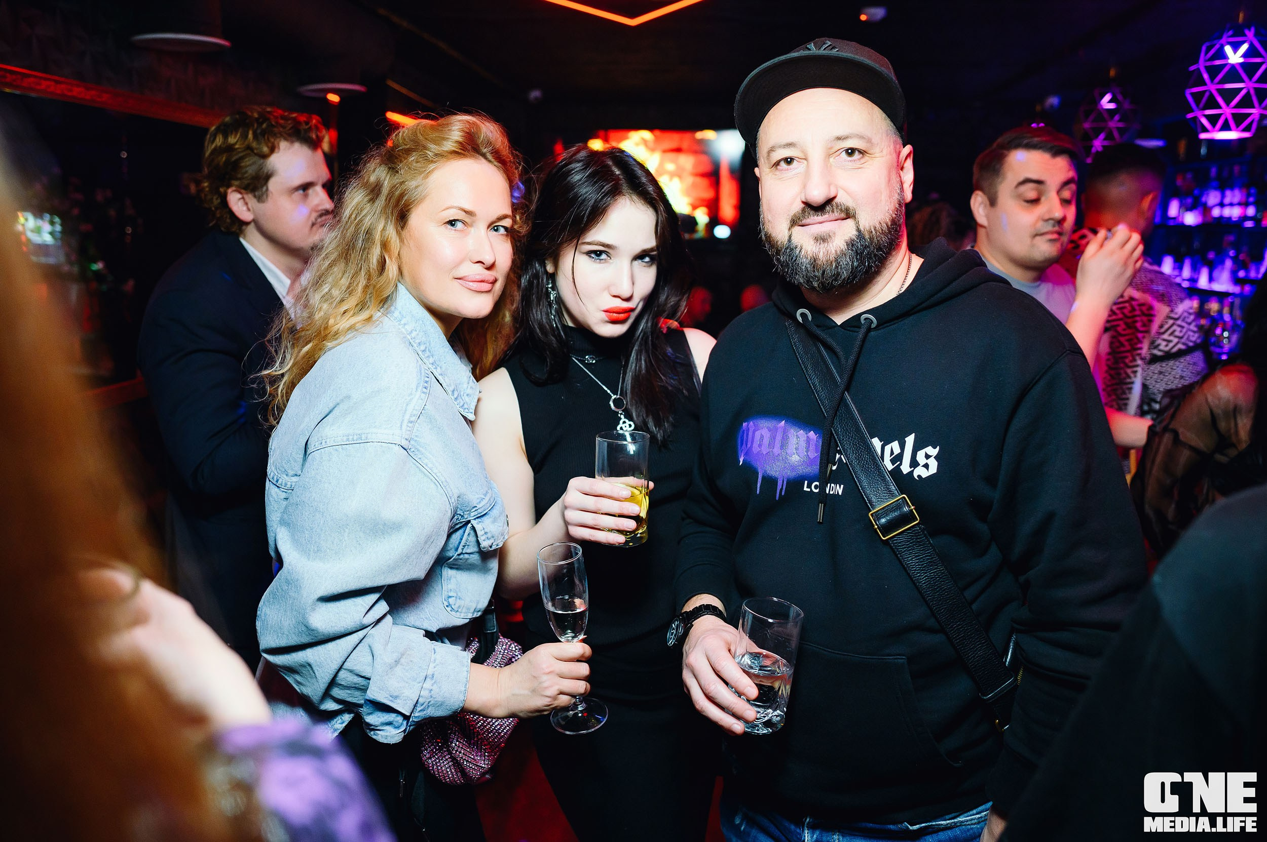 День Рождения SECRET.BARa. One Media Life: фоторепортажи, фотоотчеты с мероприятий и заведений