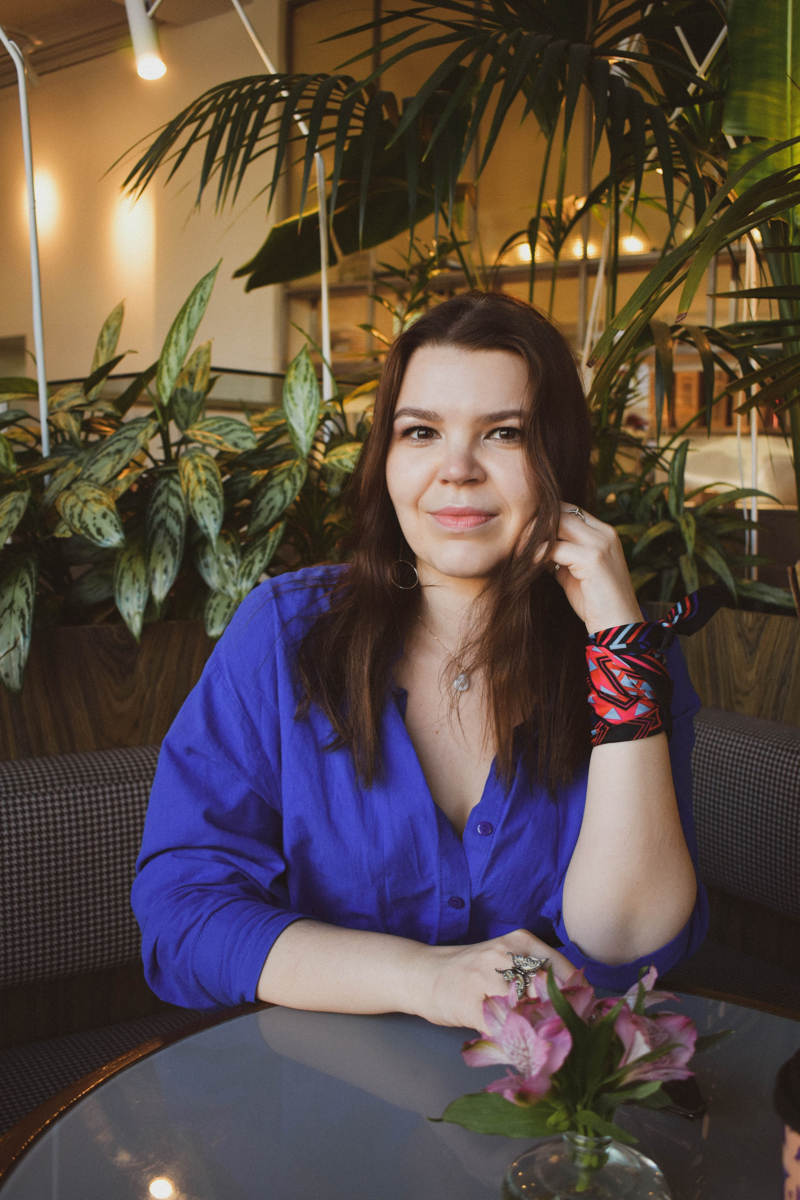 Настя экспресс-съёмка в кофейне. Портретный фотограф в Екатеринбурге