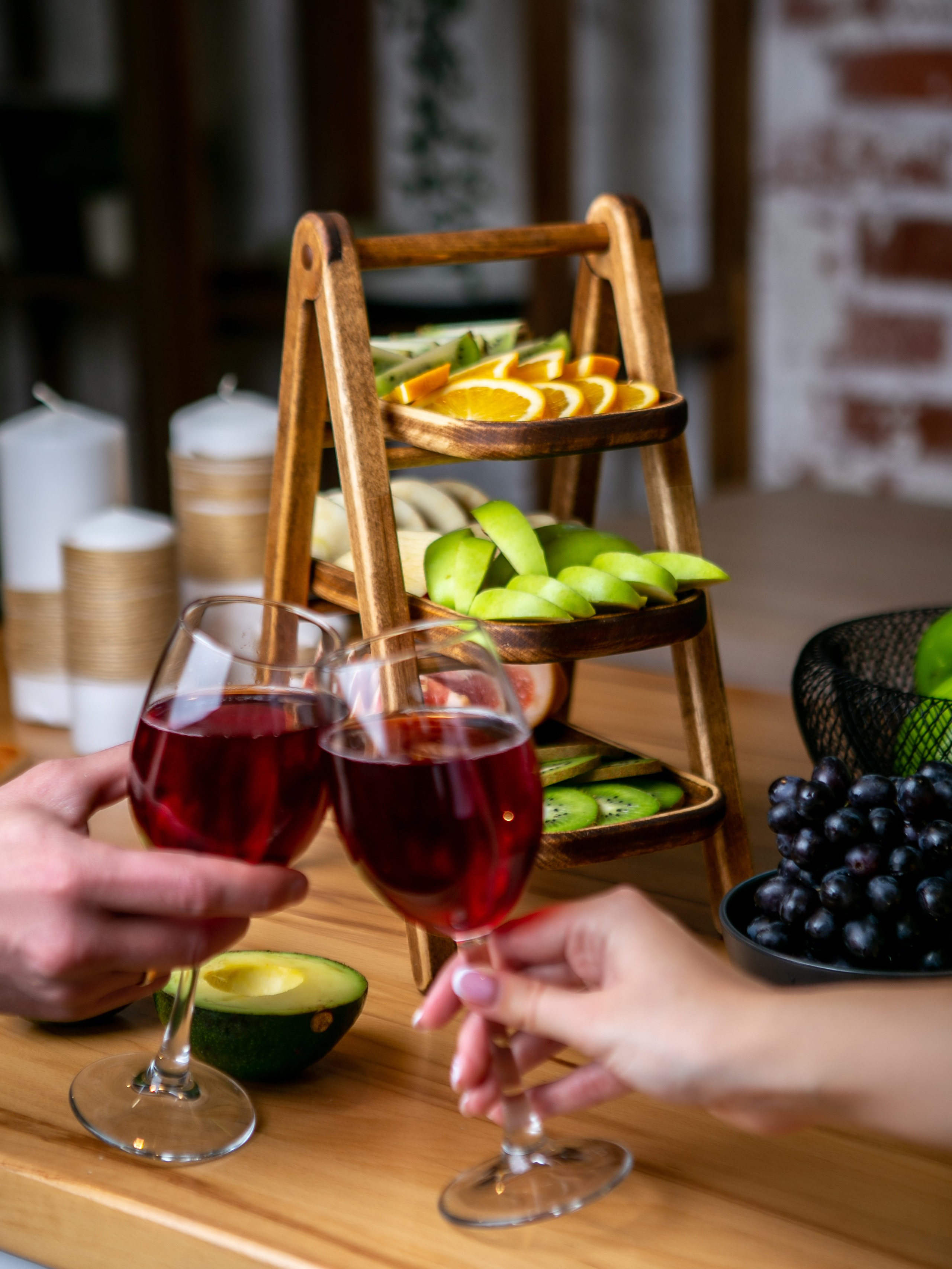 Подносы и этажерки. Контент фотограф, съемка для маркетплейсов, фуд съемка и репортажи в Новосибирске Ралия Галеева