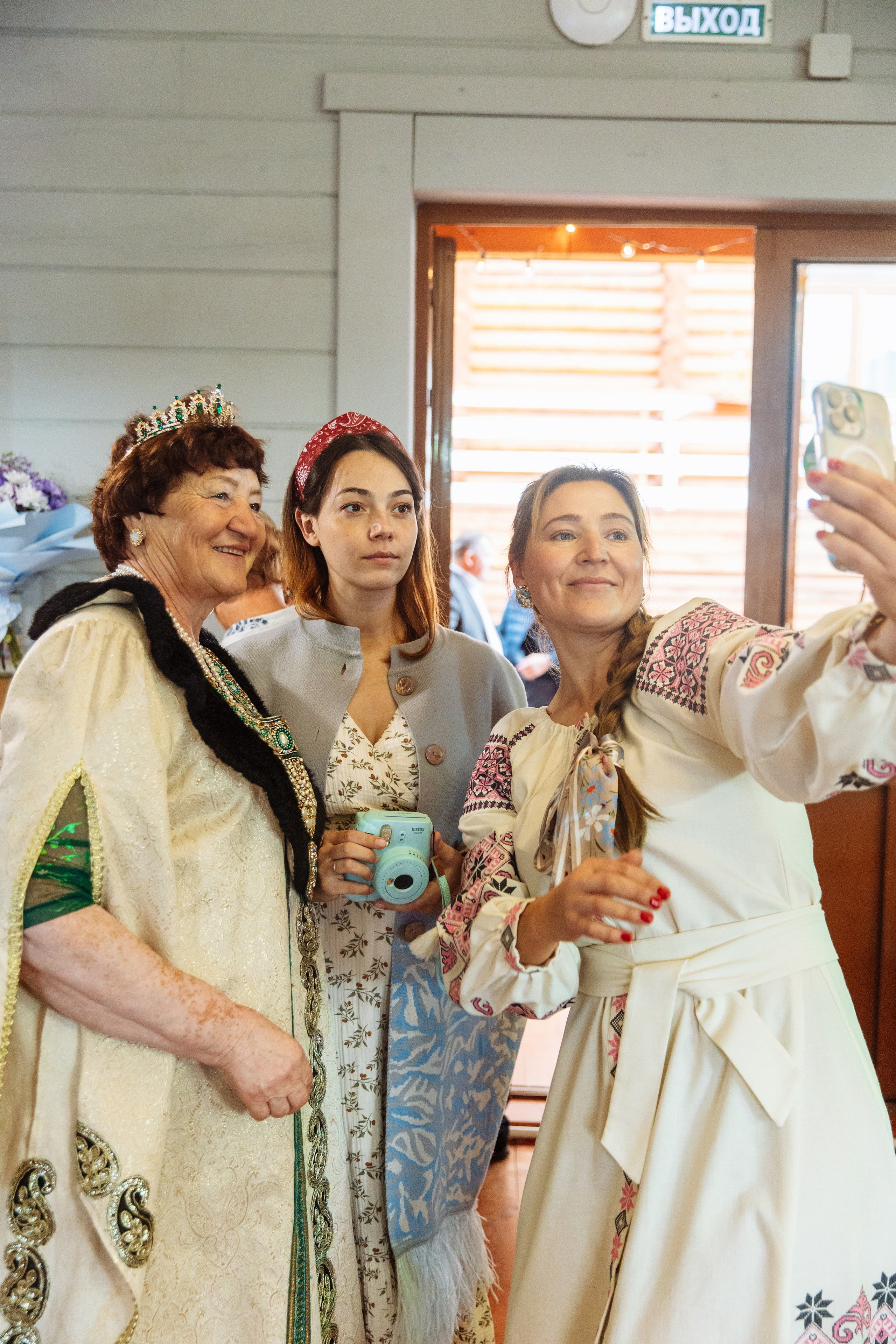 «Иван Васильевич меняет профессию» Юбилей. Свадебный и семейный фотограф в Улан-Удэ