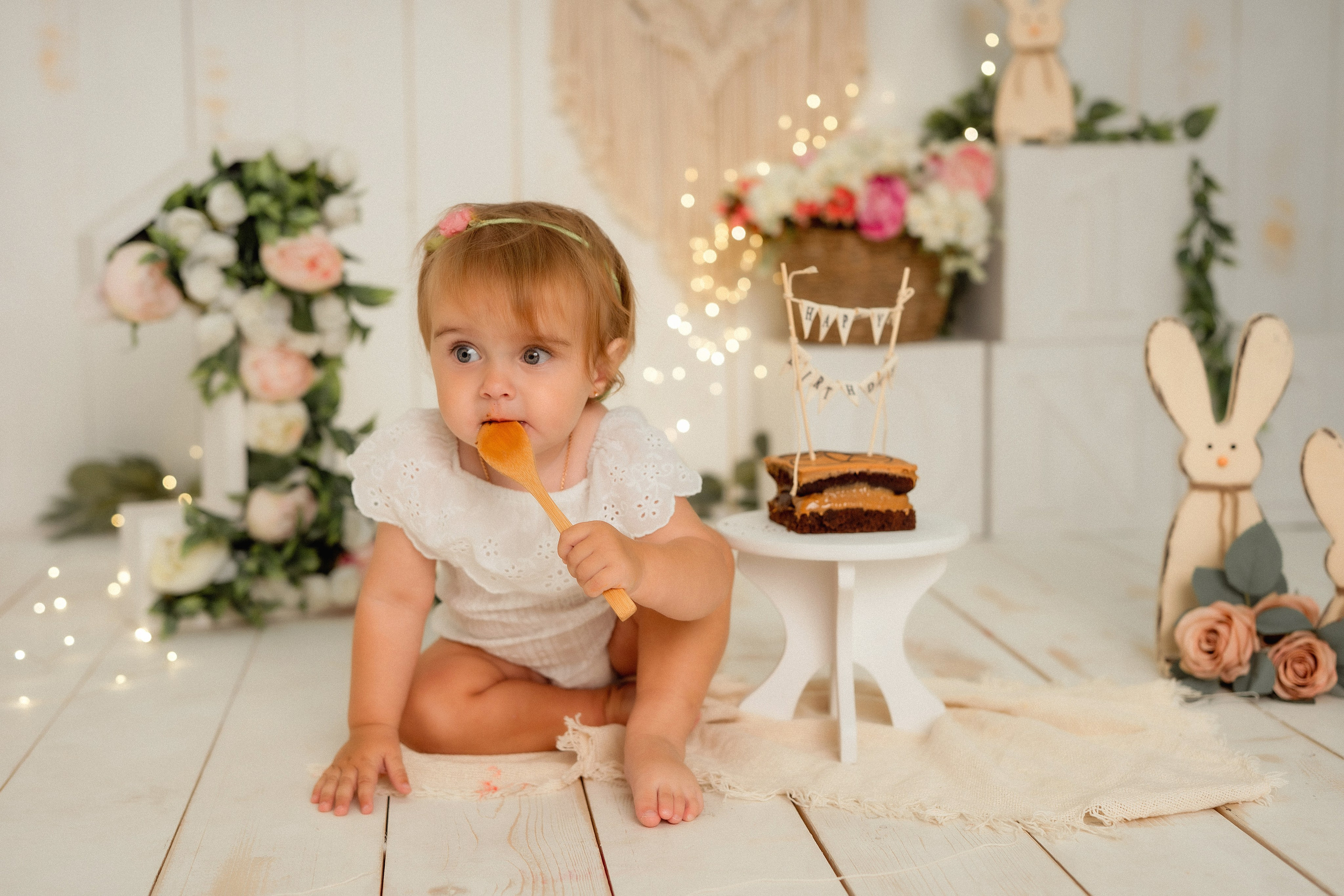Классика для девочек. Детский и семейный фотограф в г. Ачинск Надежда Мелиоранская