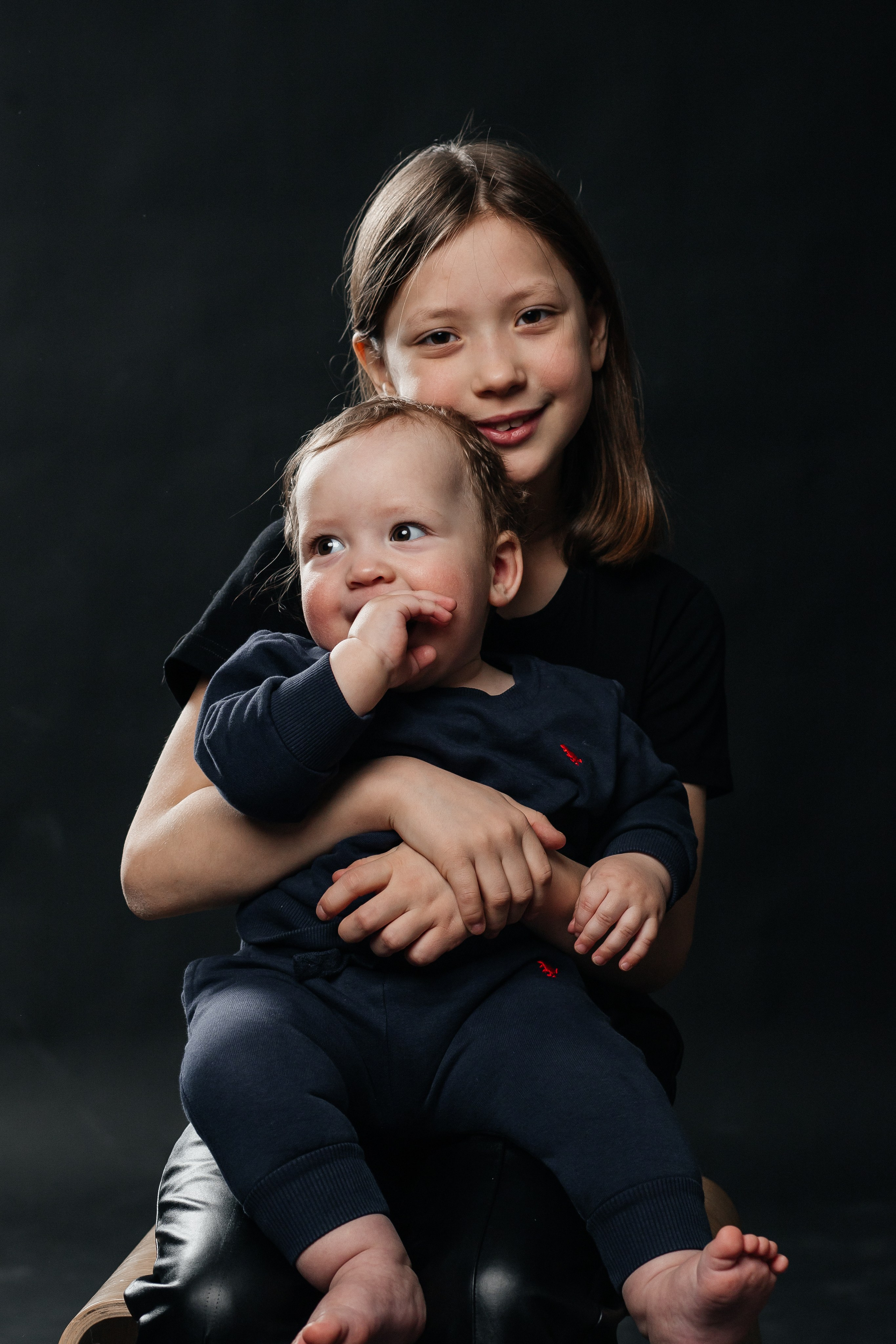 Семья Алены. Фотограф в Иркутске Анастасия Кись. Студийная фотосессия беременности в тканях Иркутск. Семейная фотосессия, ПОРТРЕТ «ПОКОЛЕНИЕ»