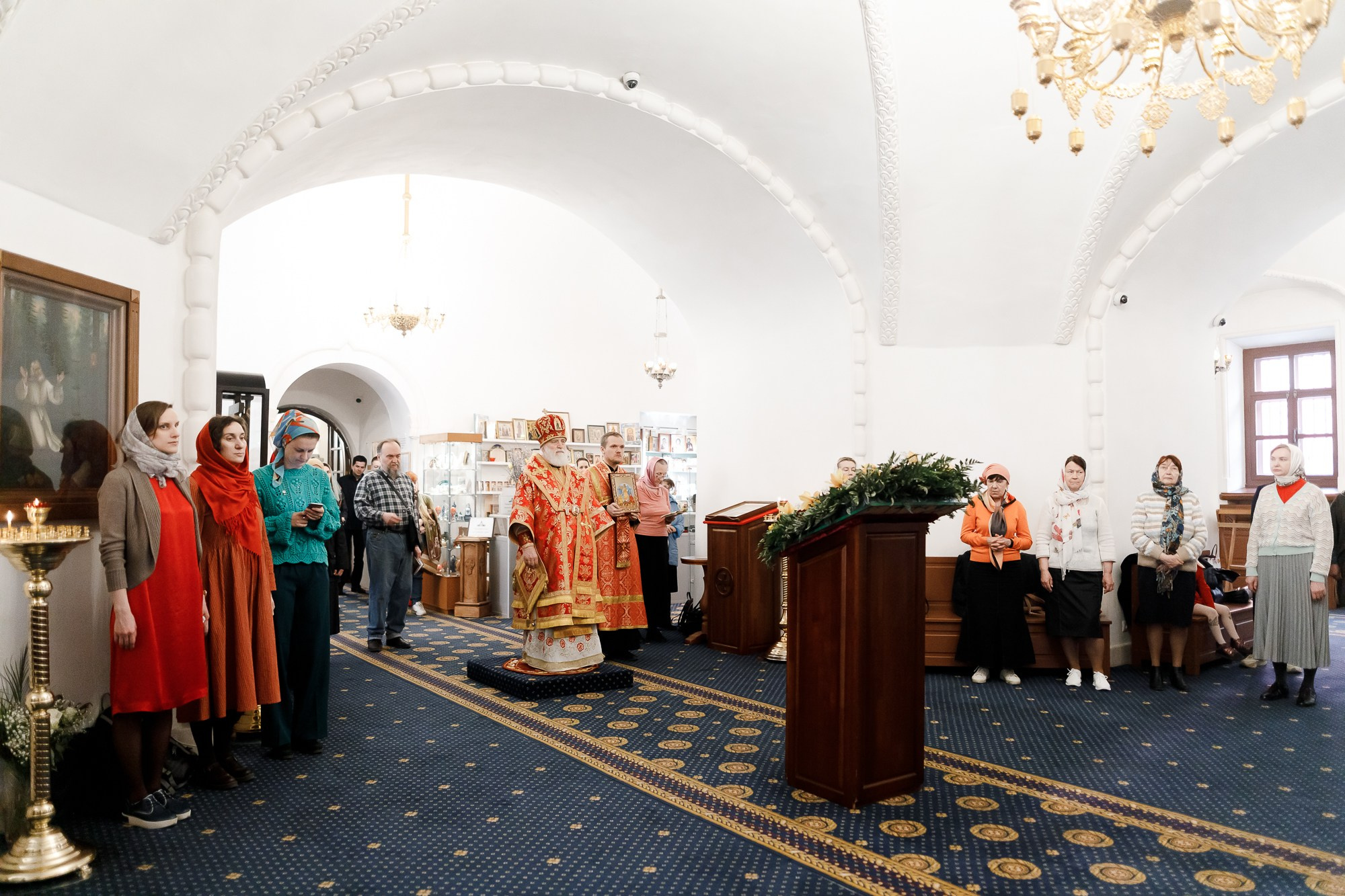 Служение митрополита Павла в среду Светлой седмицы. Храм апостола Иоанна Богослова под Вязом. Фотограф на венчание, крещение