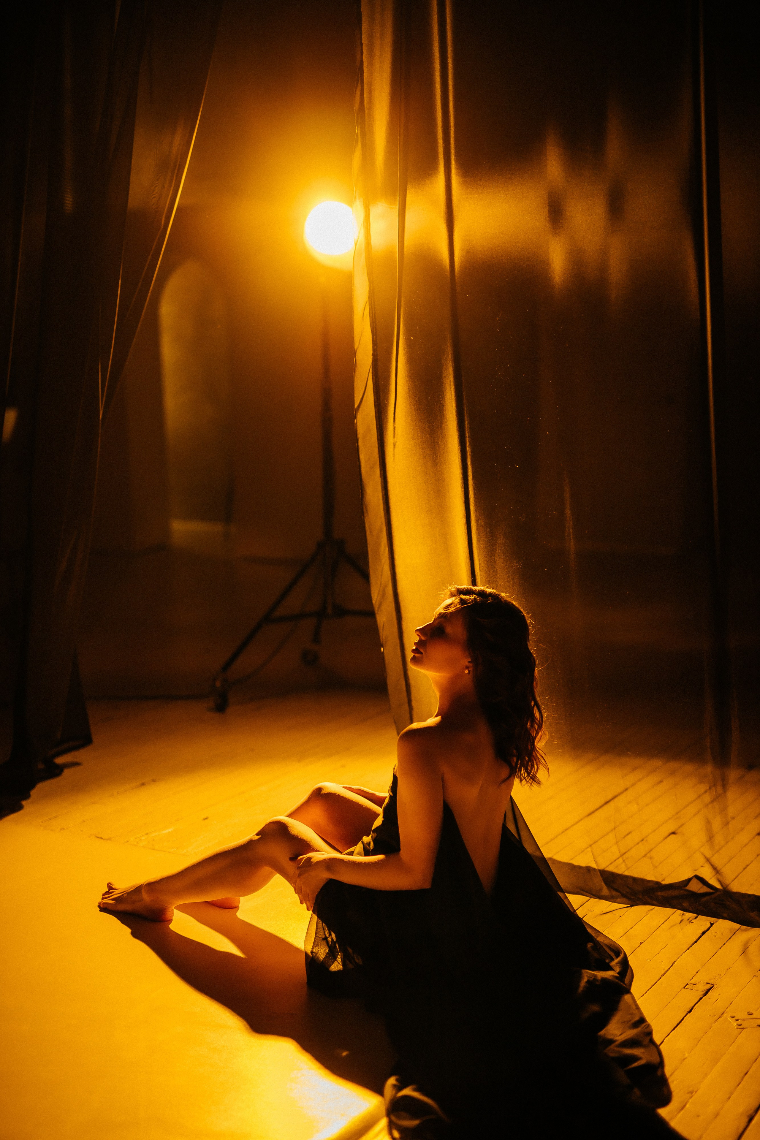 Галия в студии ню. Креативный и женский Фотограф Омске Наталья Лебедева