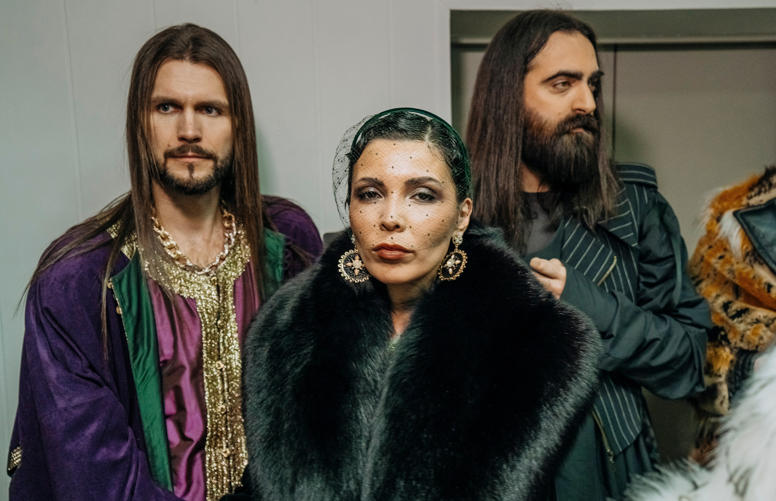 Возвращение легенды: Староновогодний показ Вячеслава Зайцева Больше: https://sinonim.org/improve#res. Профессиональный портретный фотограф в Москве Владимир Глаголев