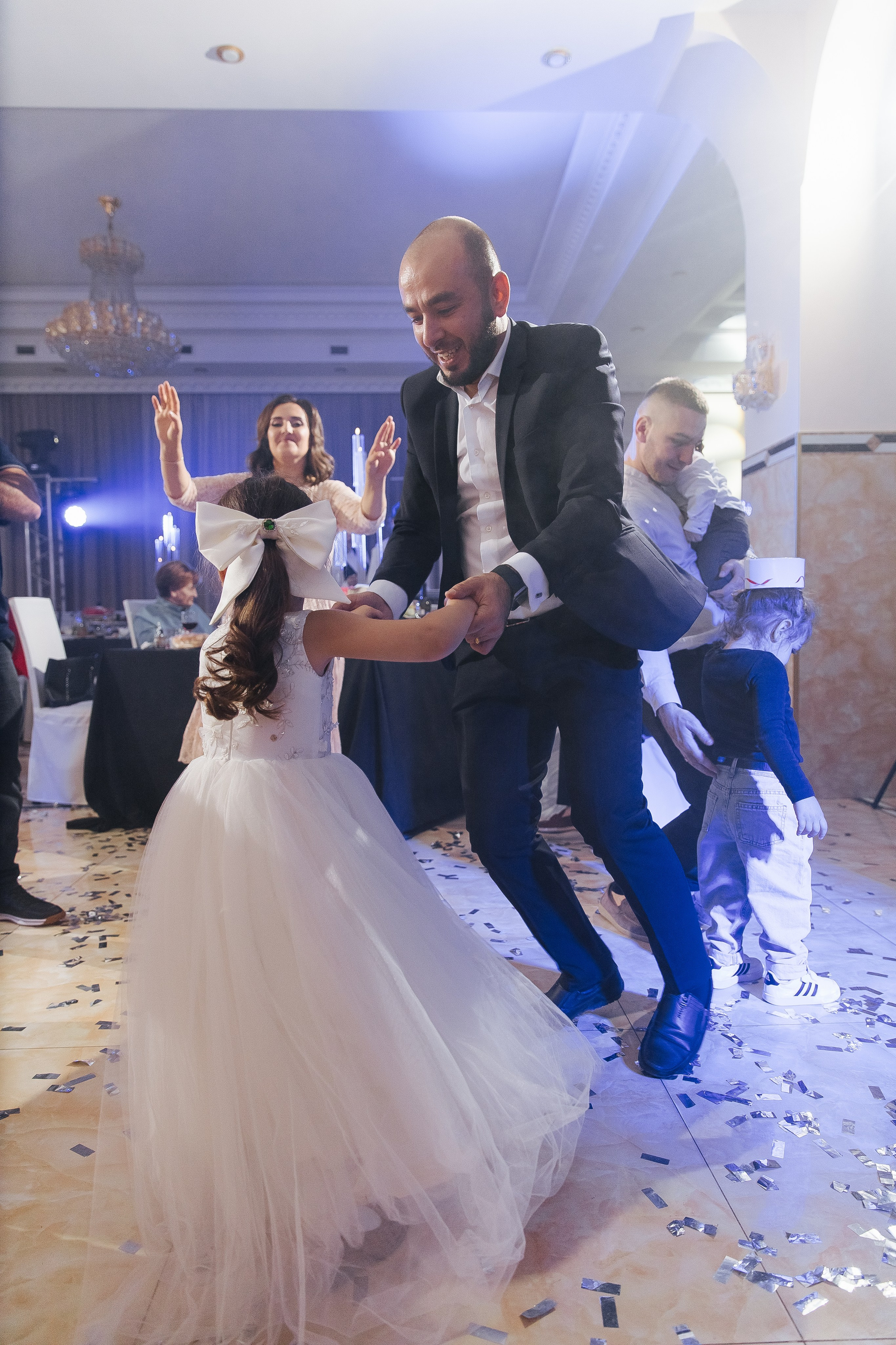 Ани и Назели. 35&5 День рождения, «Янтарь». Фотограф в Красноярске Надежда Воскресенская