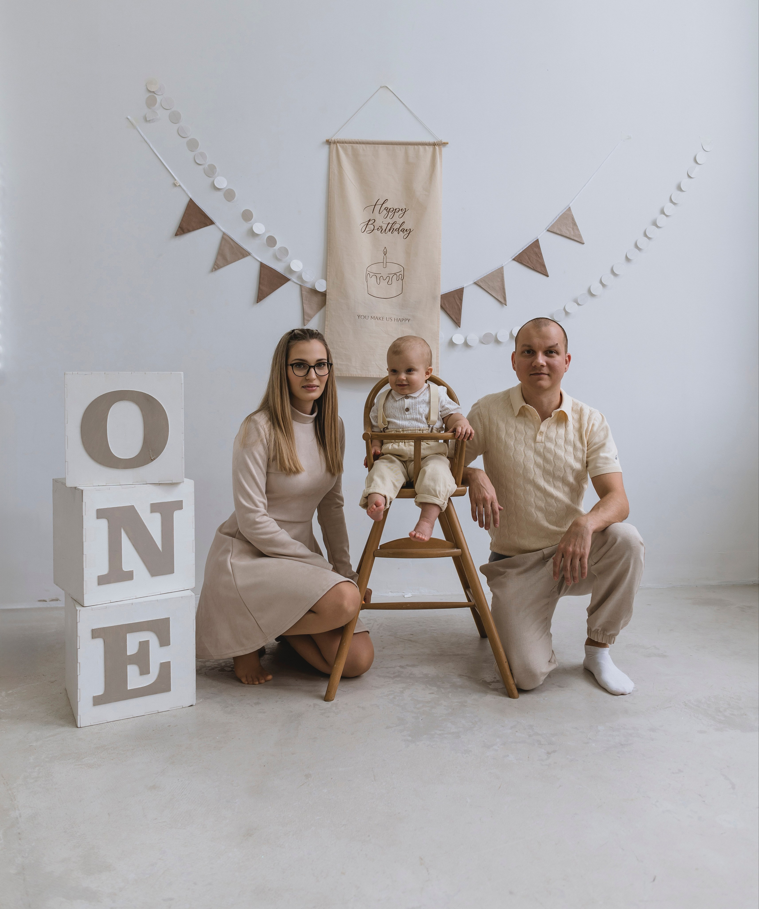 Марку годик. Женский и предметный фотограф