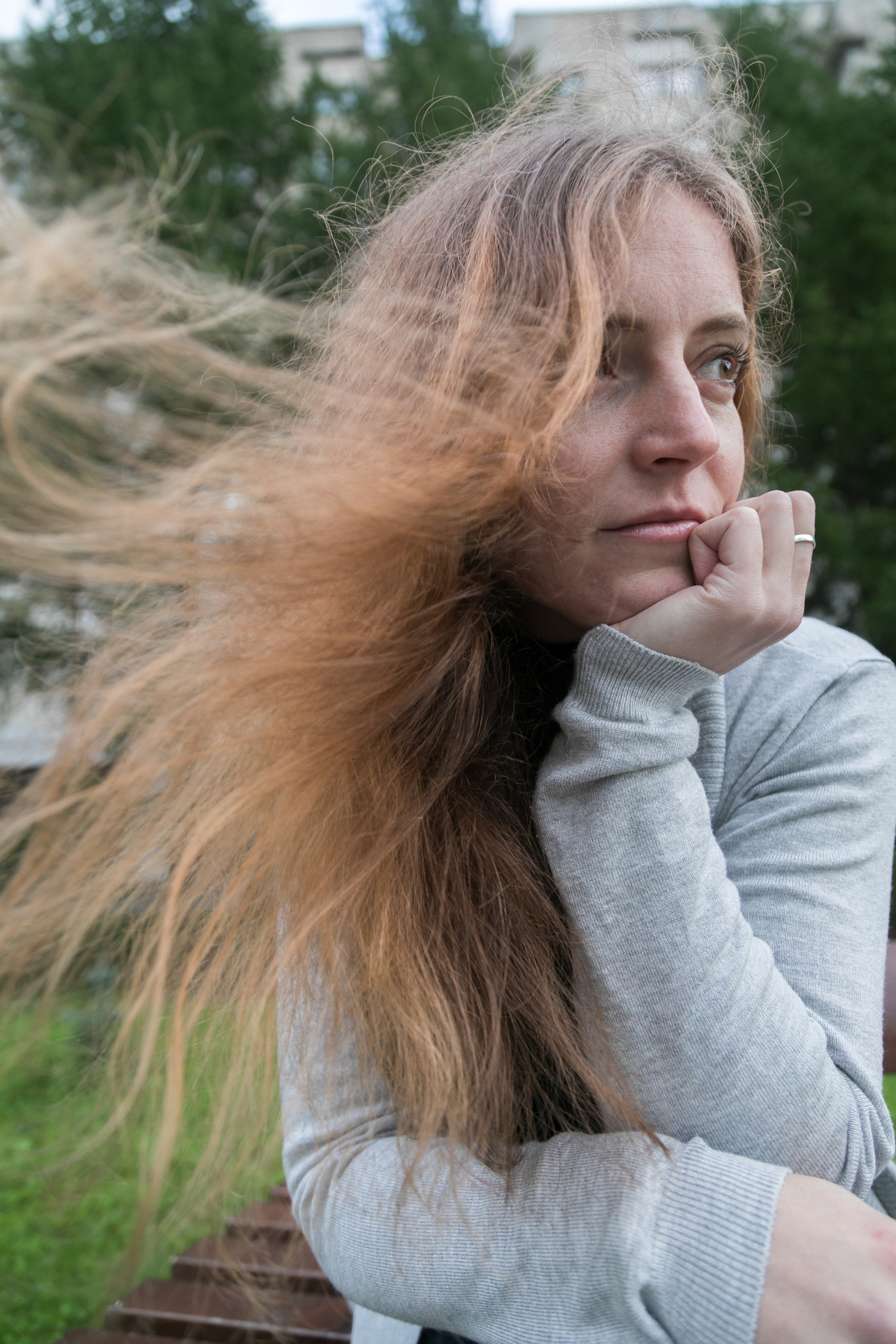 Женский портрет — улица. Репортаржный фотограф в Архангельске Александра Конычева