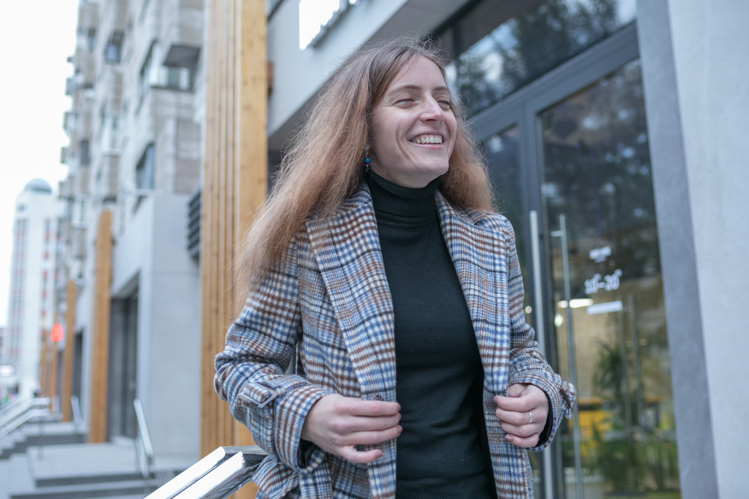 Женский портрет — улица. Репортаржный фотограф в Архангельске Александра Конычева