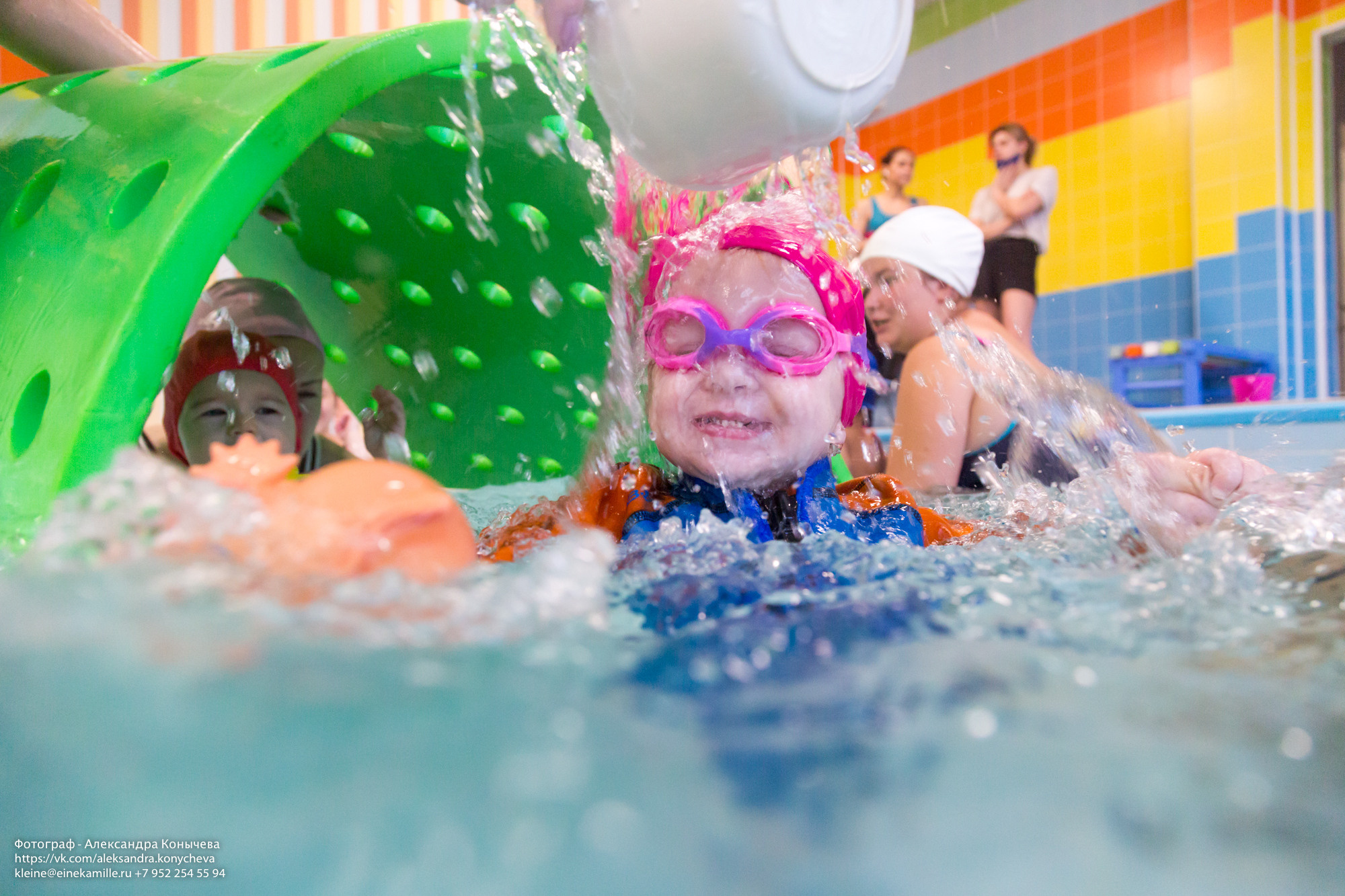 Детский бассейн. Репортаржный фотограф в Архангельске Александра Конычева