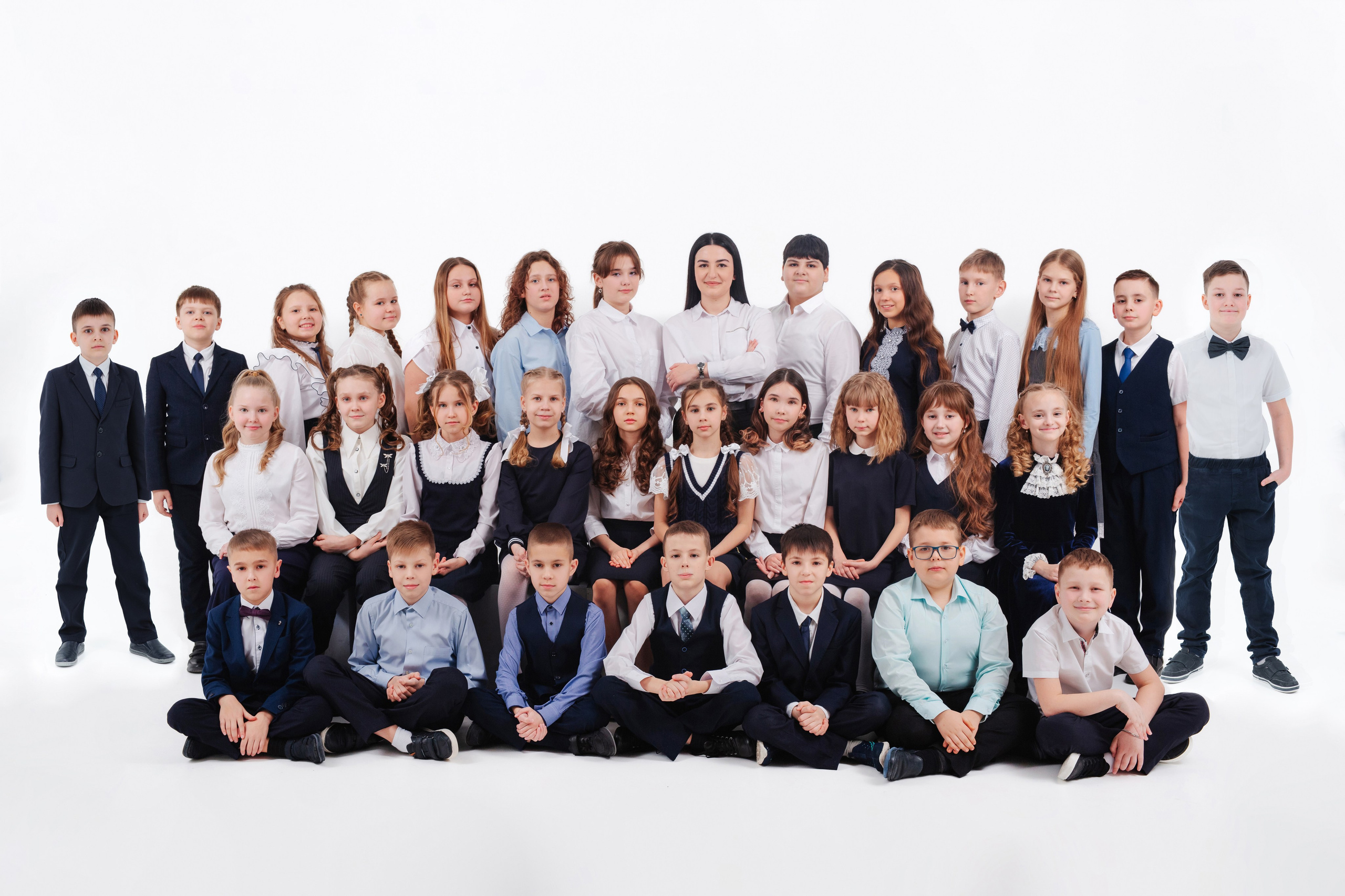 Выпускники 4 классов. Фотограф в г. Сургуте Марина Киприна