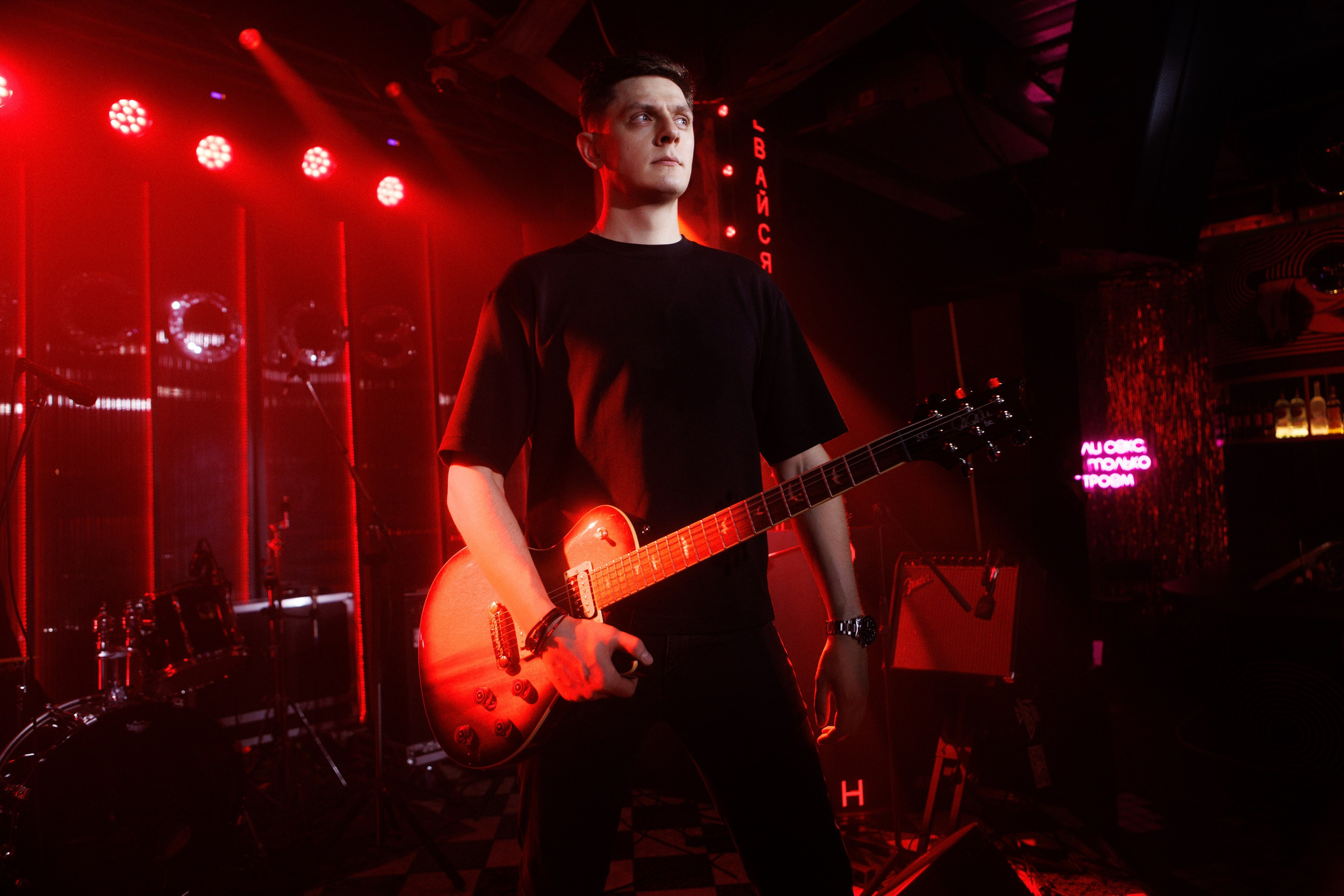 Elleth at the Profsouze Bar. Commercial photographer | Anton Ermakov