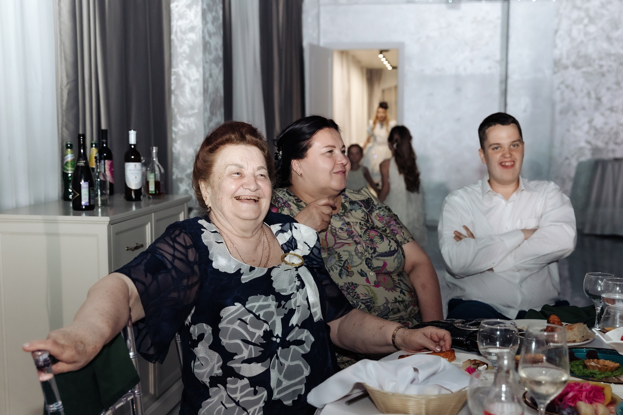 V & P. Фотограф Дзюба Марина. Свадебный фотограф