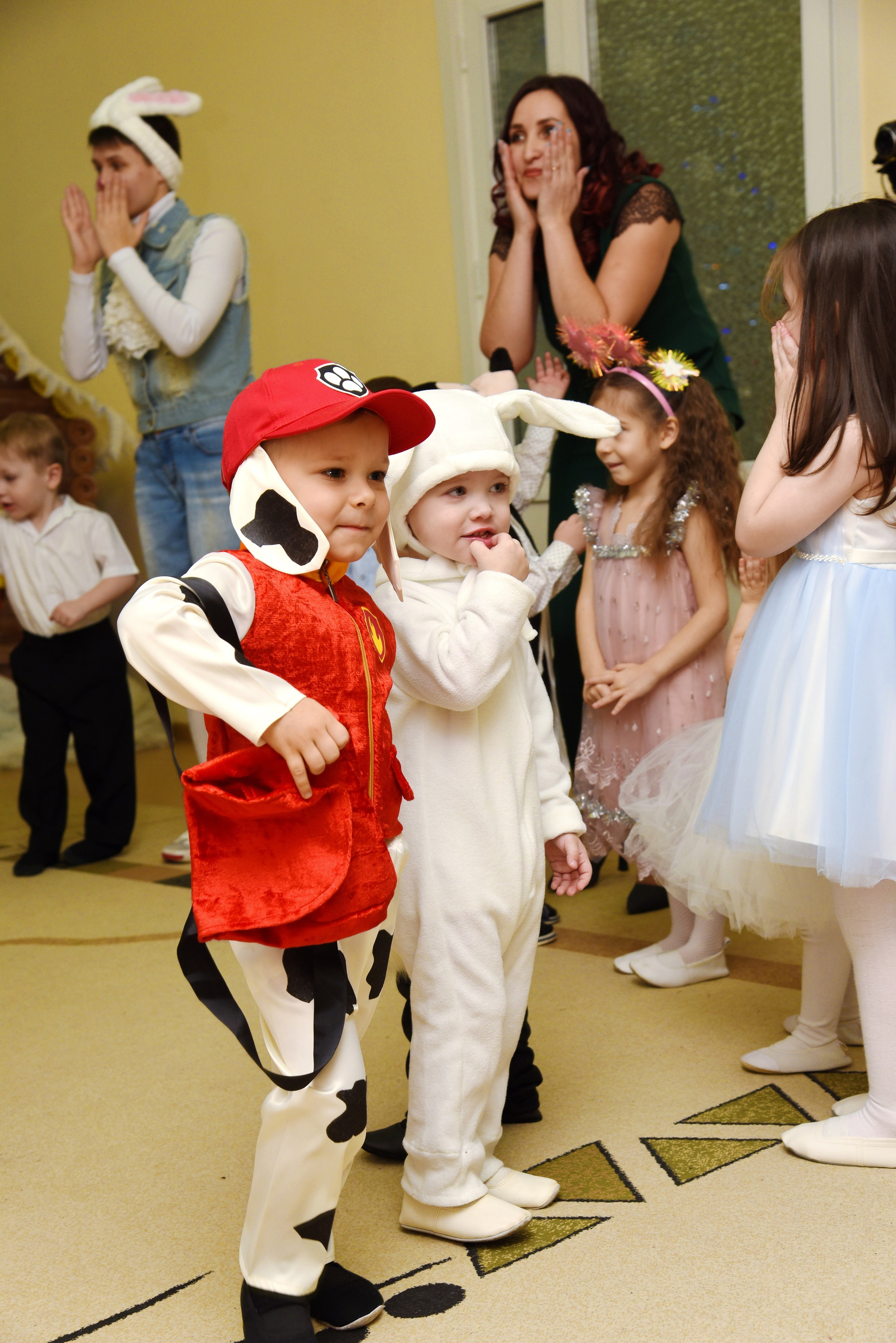 НОВОГОДНИЙ УТРЕННИК. Phoenix-studio1.ru