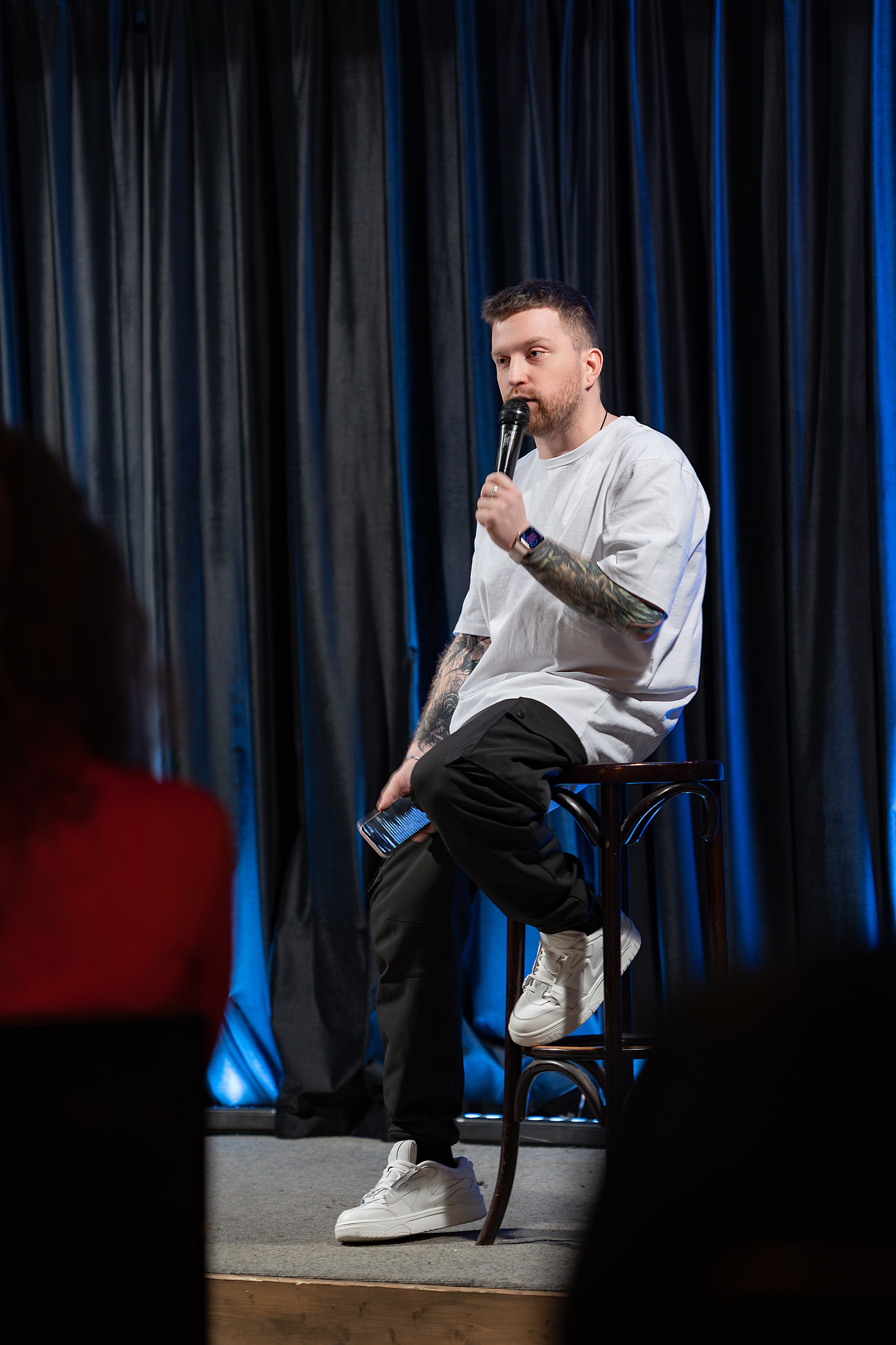 Поэтический вечер «Голоса» | Санкт-Петербург, 2026. Репортажный фотограф