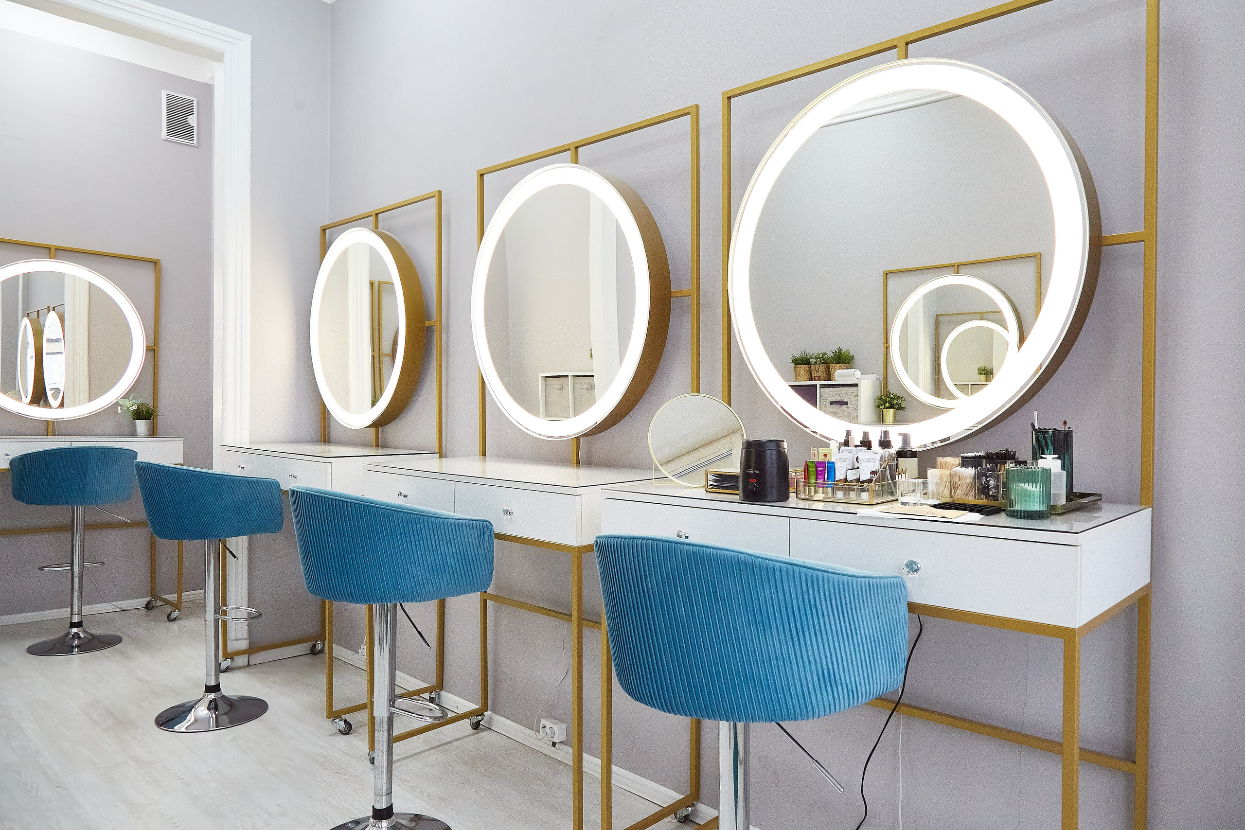 Салон бровей и ресниц Brow. 1703. Фотограф Анастасия Леонтьева Санкт-Петербург