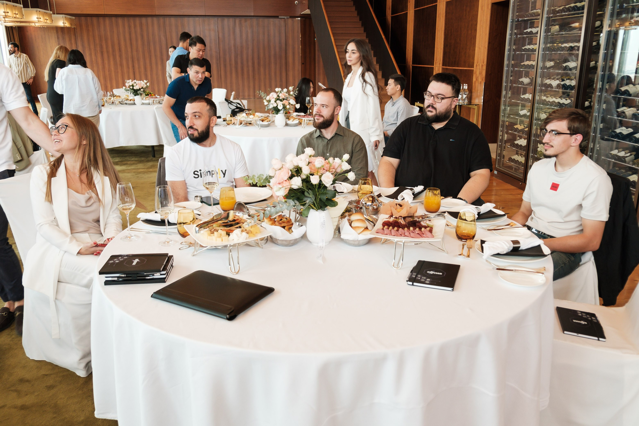 Бизнес-завтрак компании MVP. Профессиональный фотограф