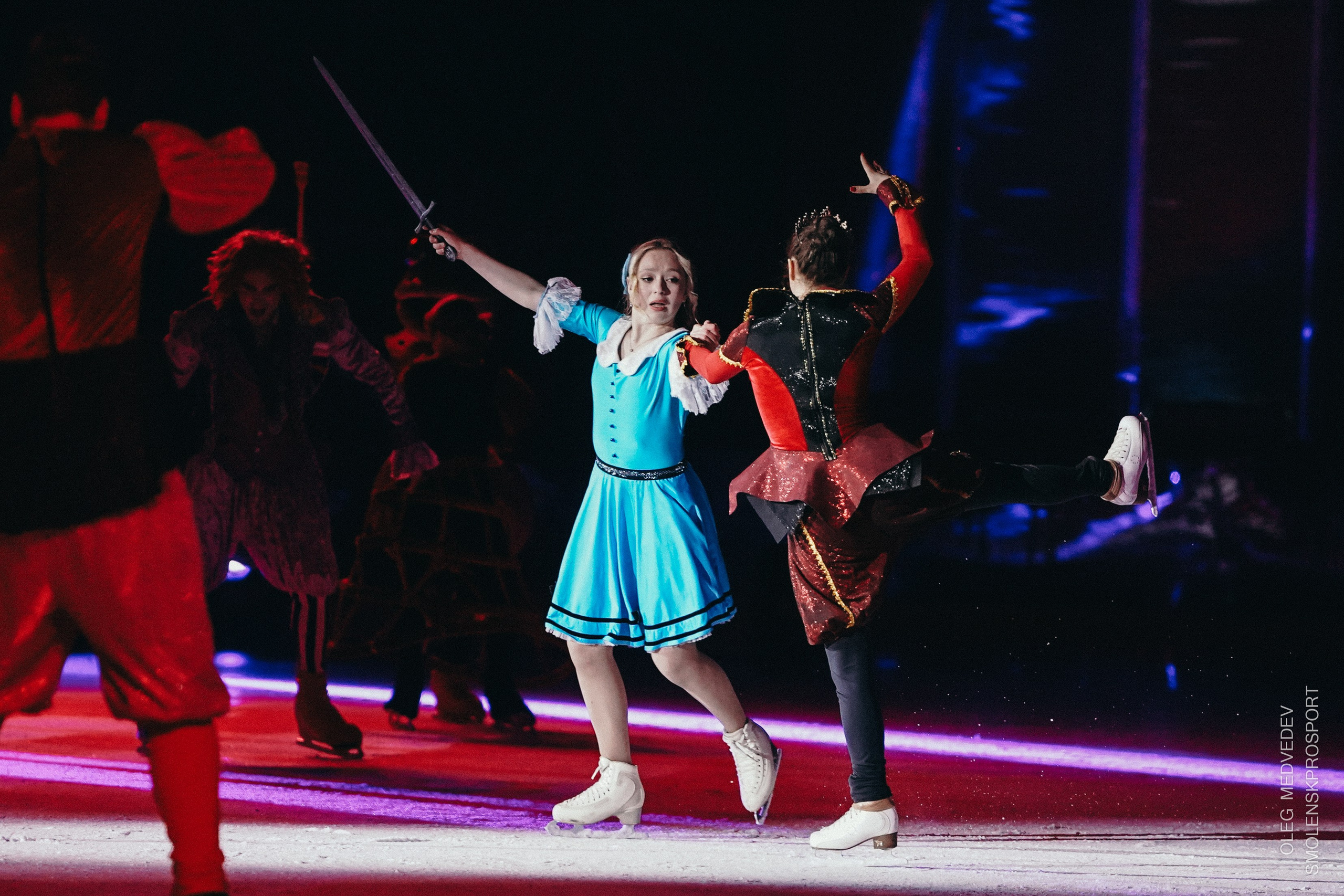 Алиса в стране чудес шоу на льду. Спортивный фотограф Олег Медведев | prosport67 | Смоленск
