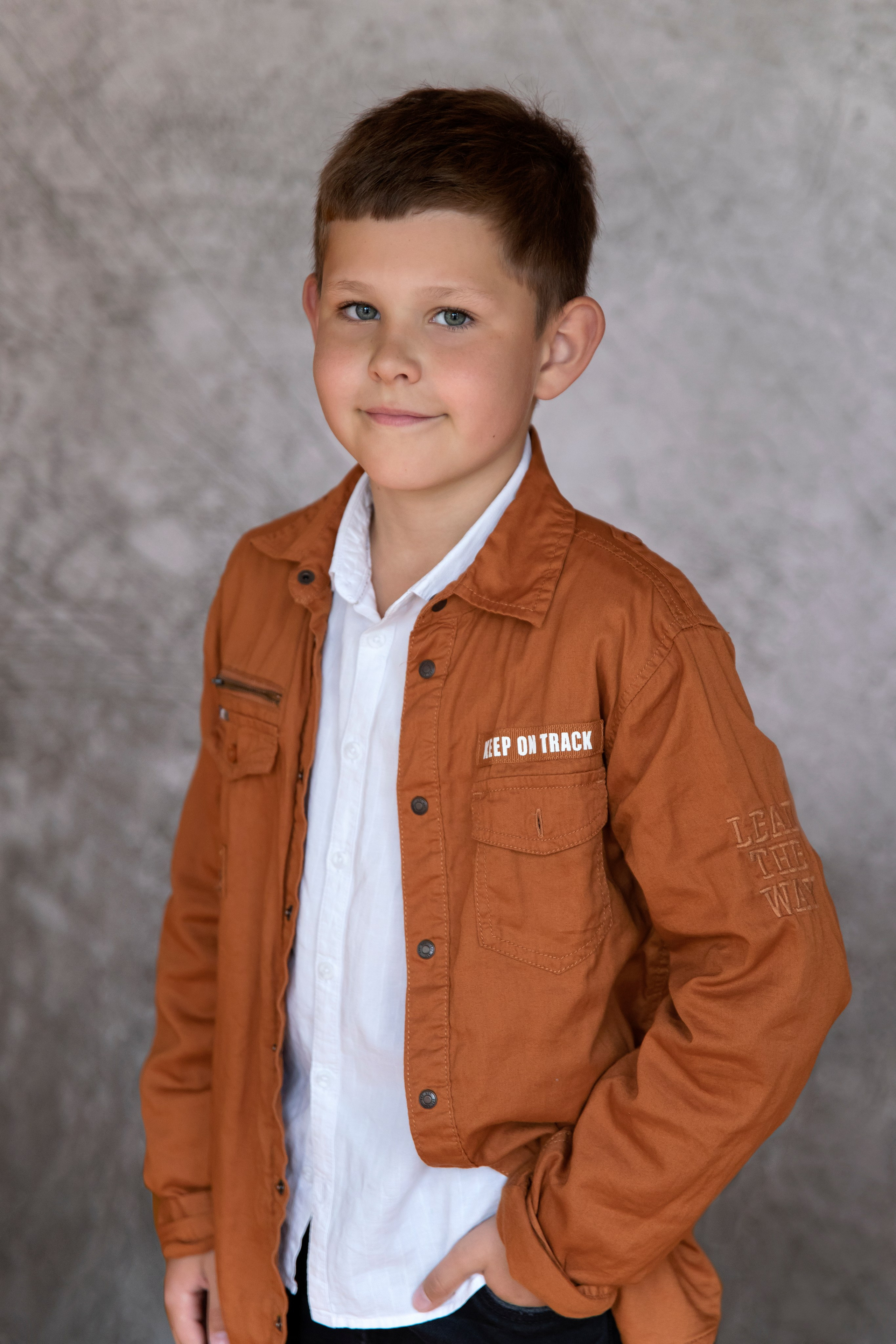 Школьный портрет. Начальная школа. Фотограф в Москве Надуева Татьяна. Женский портрет, детский портрет, с