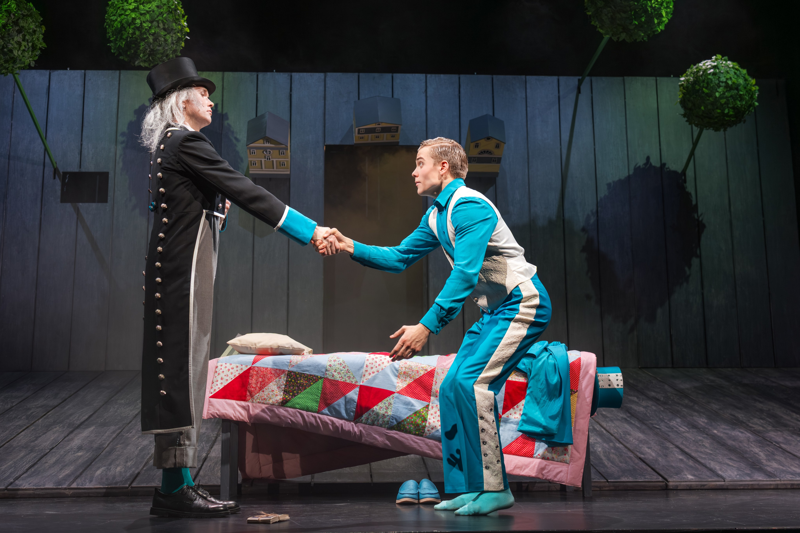 Театр Терезы Дуровой: Ревизор. Сайт фотографа Сергея Абрамова